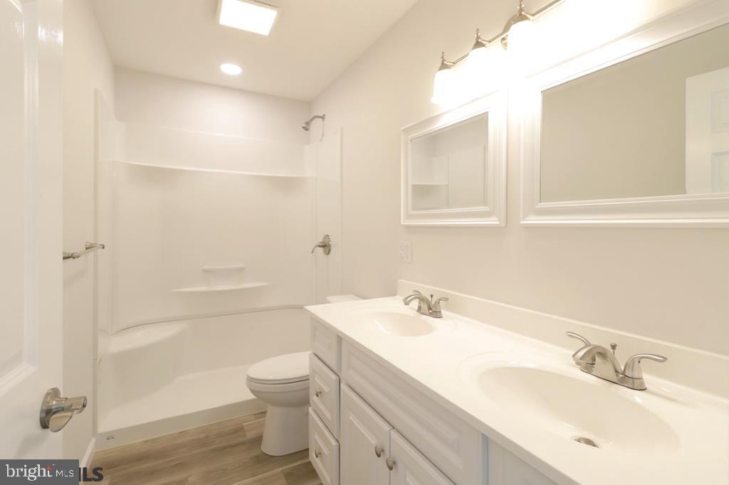 STONEHOUSE - Residential