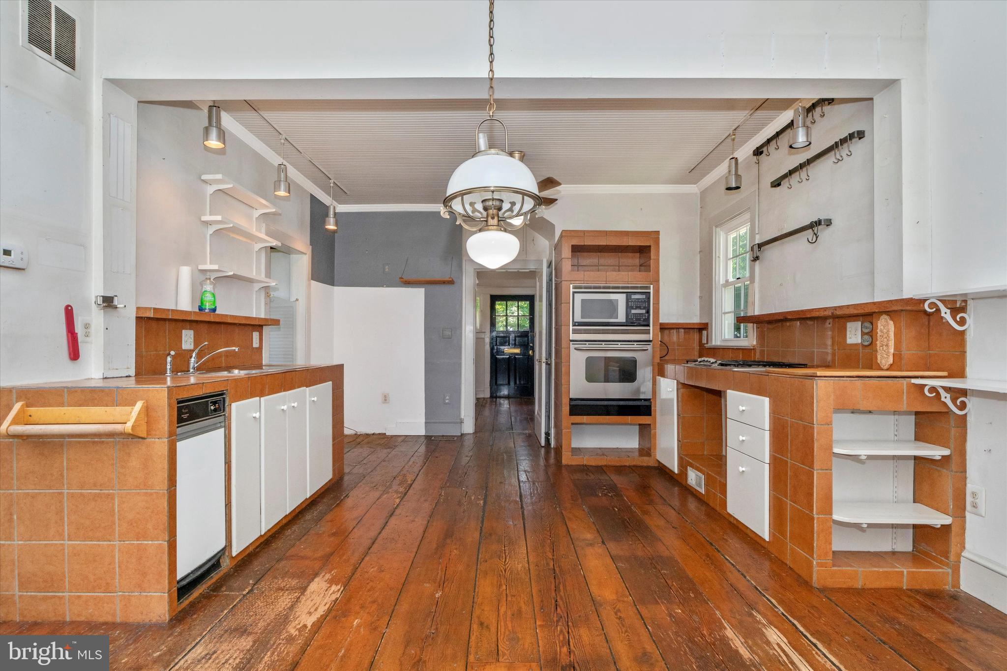 CHEVY CHASE VILLAGE - Residential