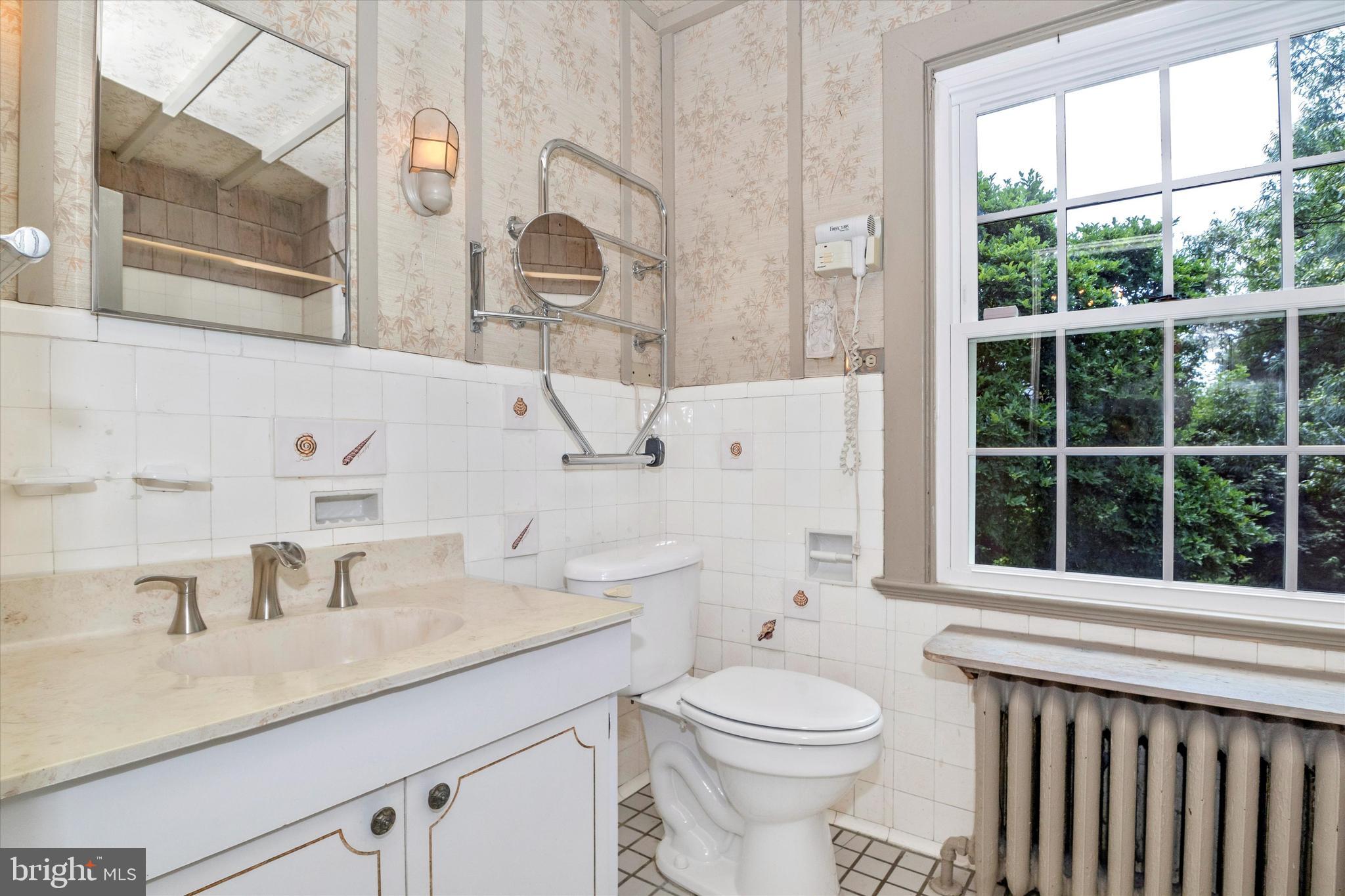 CHEVY CHASE VILLAGE - Residential