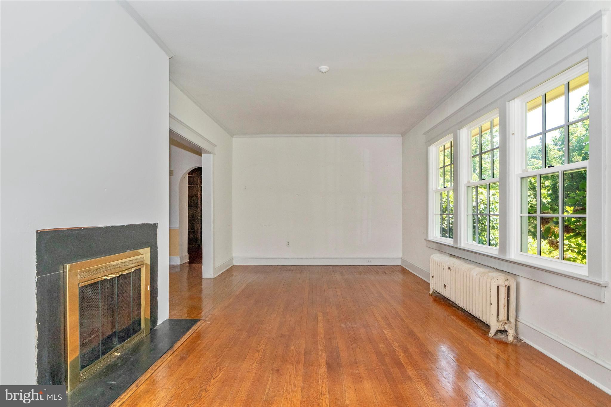 CHEVY CHASE VILLAGE - Residential