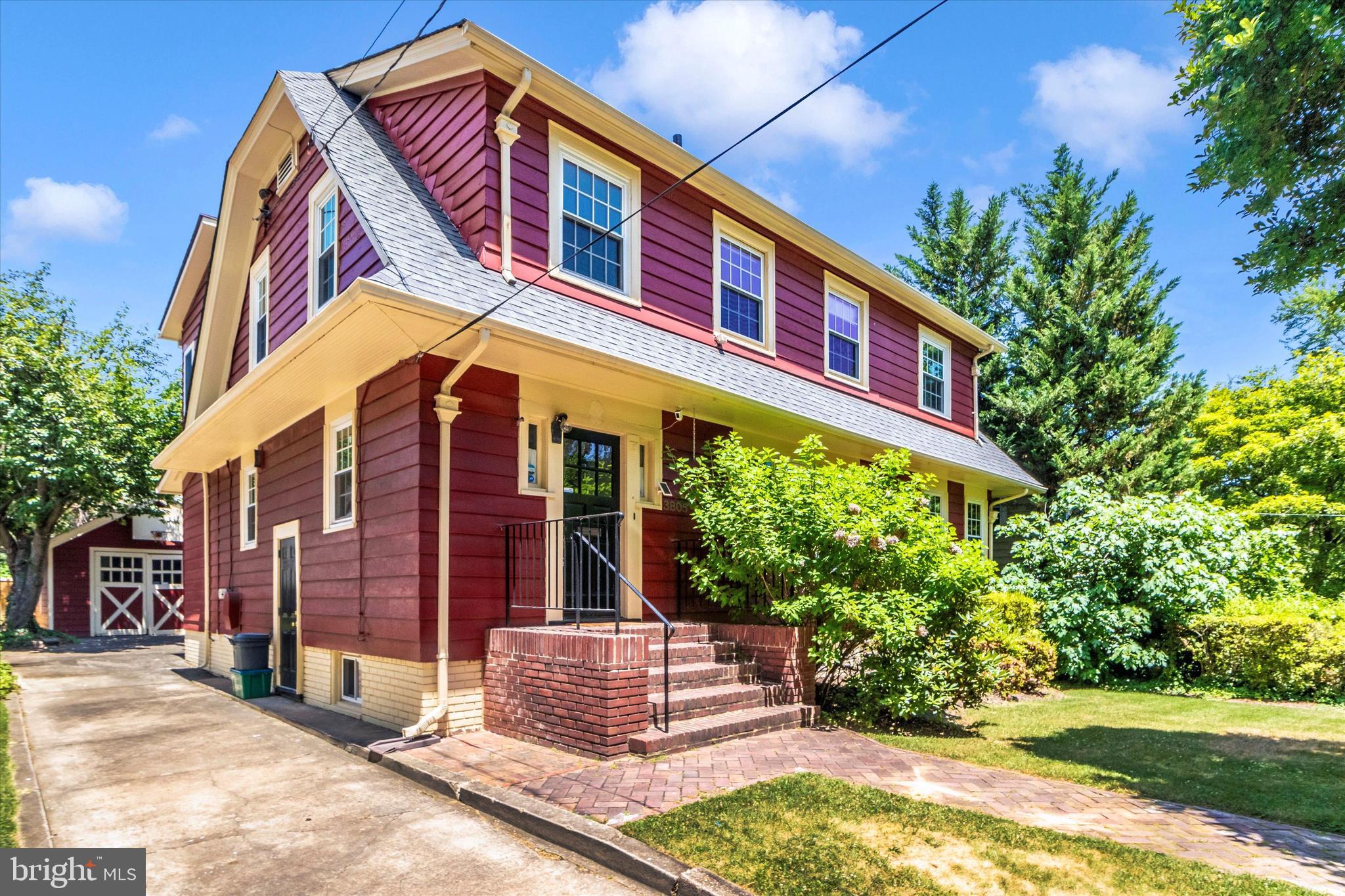 CHEVY CHASE VILLAGE - Residential