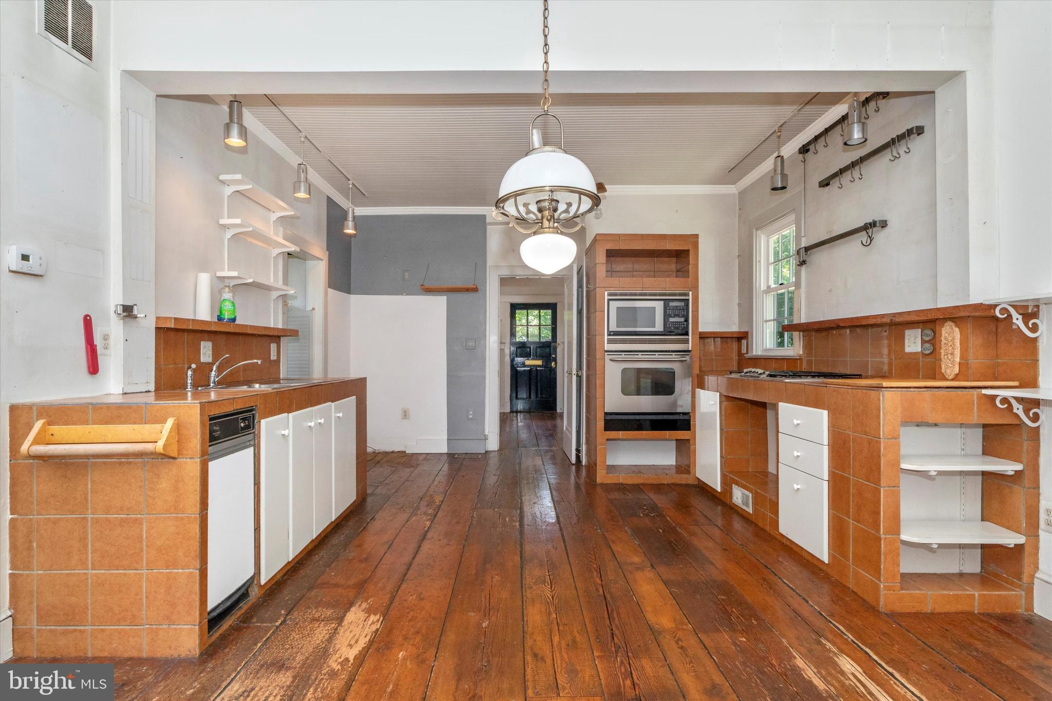 CHEVY CHASE VILLAGE - Residential