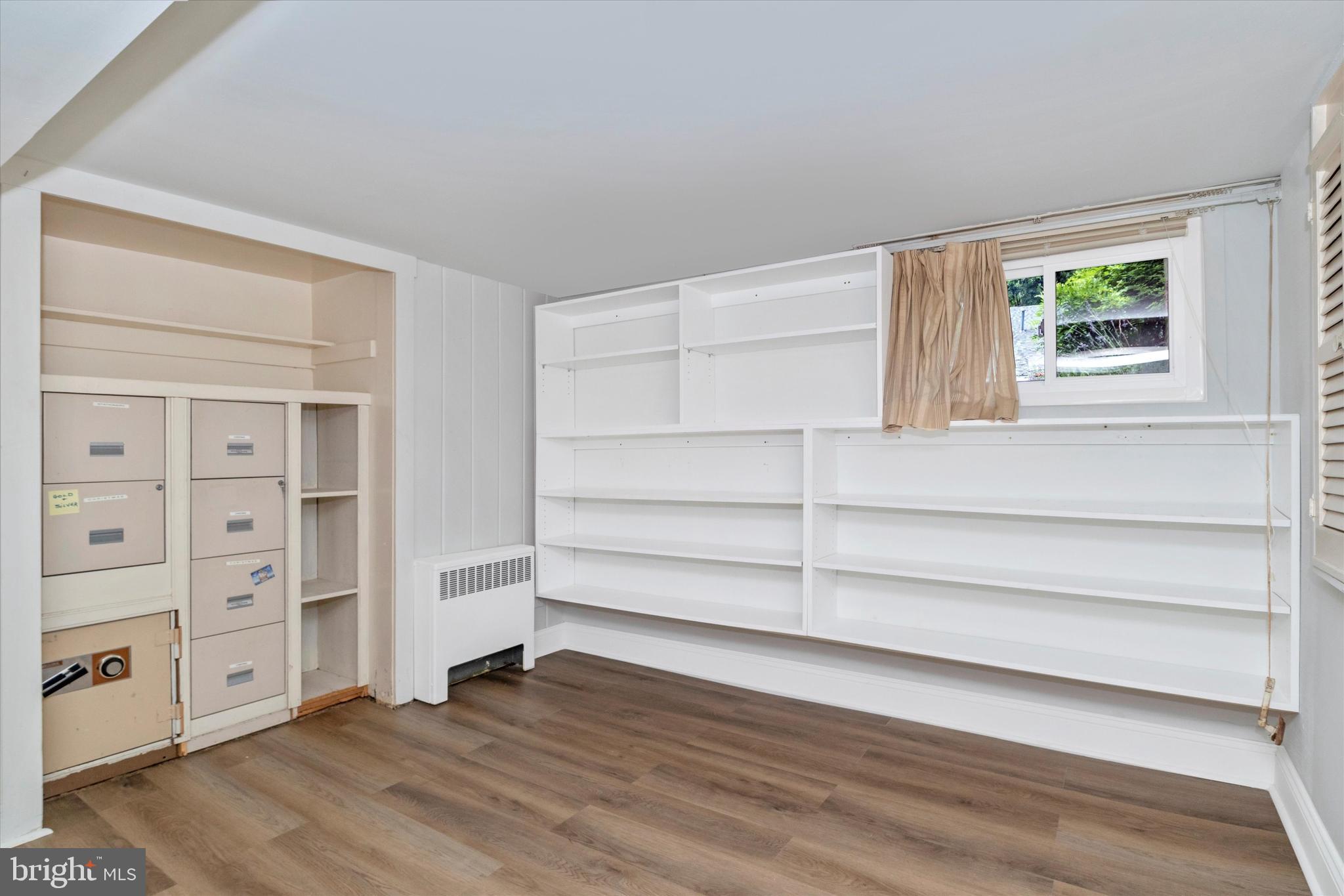 CHEVY CHASE VILLAGE - Residential