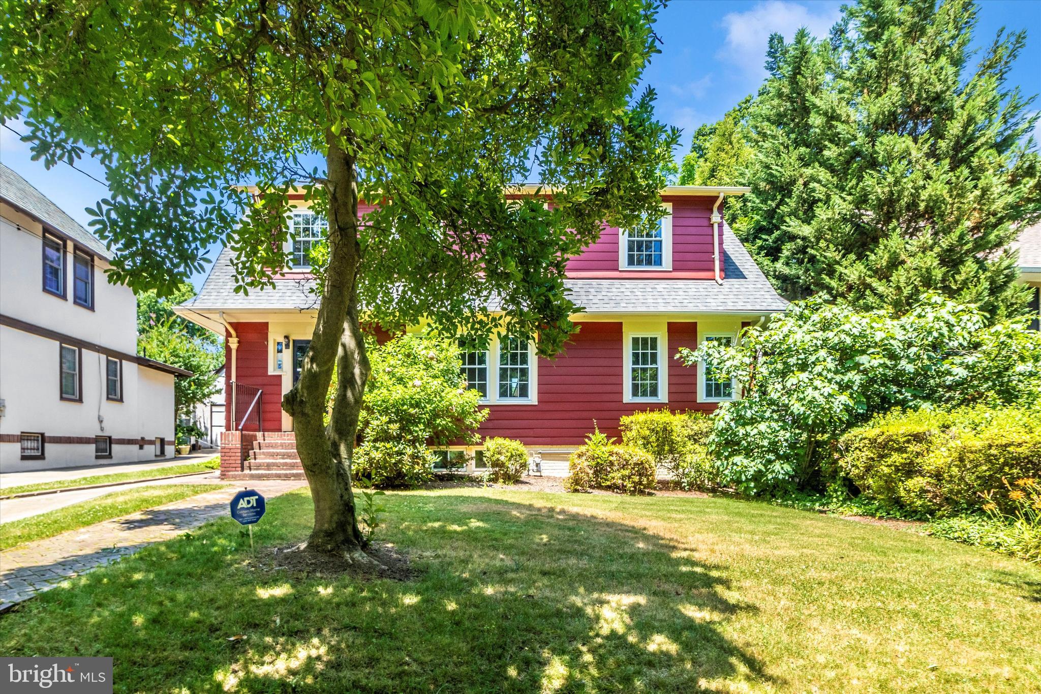 CHEVY CHASE VILLAGE - Residential