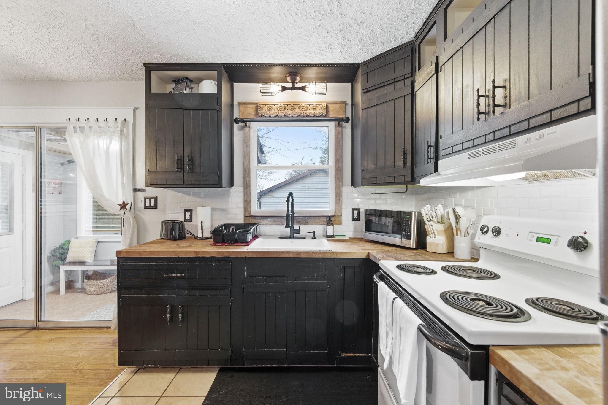 POCONO COUNTRY PLACE - Residential