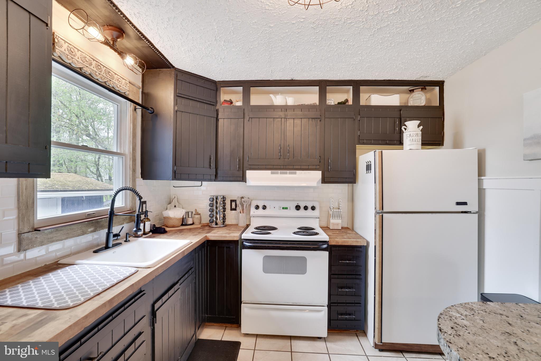 POCONO COUNTRY PLACE - Residential