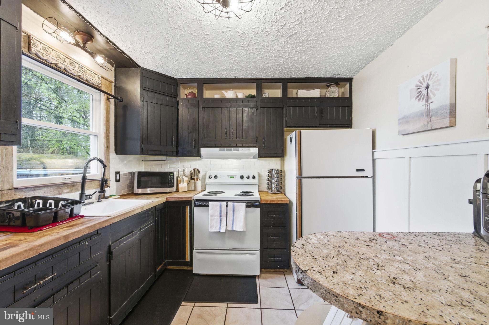 POCONO COUNTRY PLACE - Residential