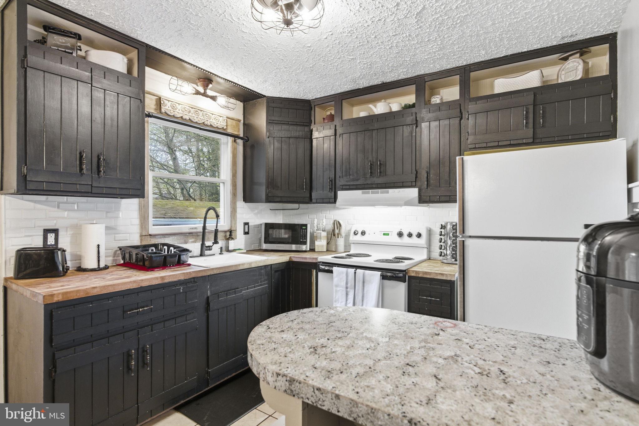 POCONO COUNTRY PLACE - Residential