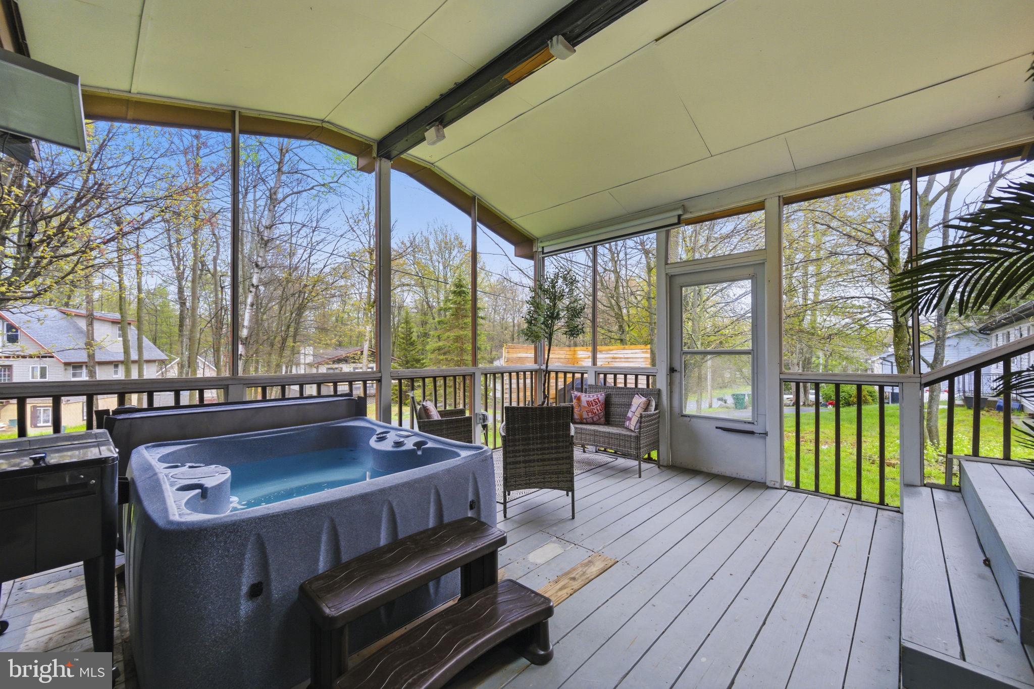 POCONO COUNTRY PLACE - Residential