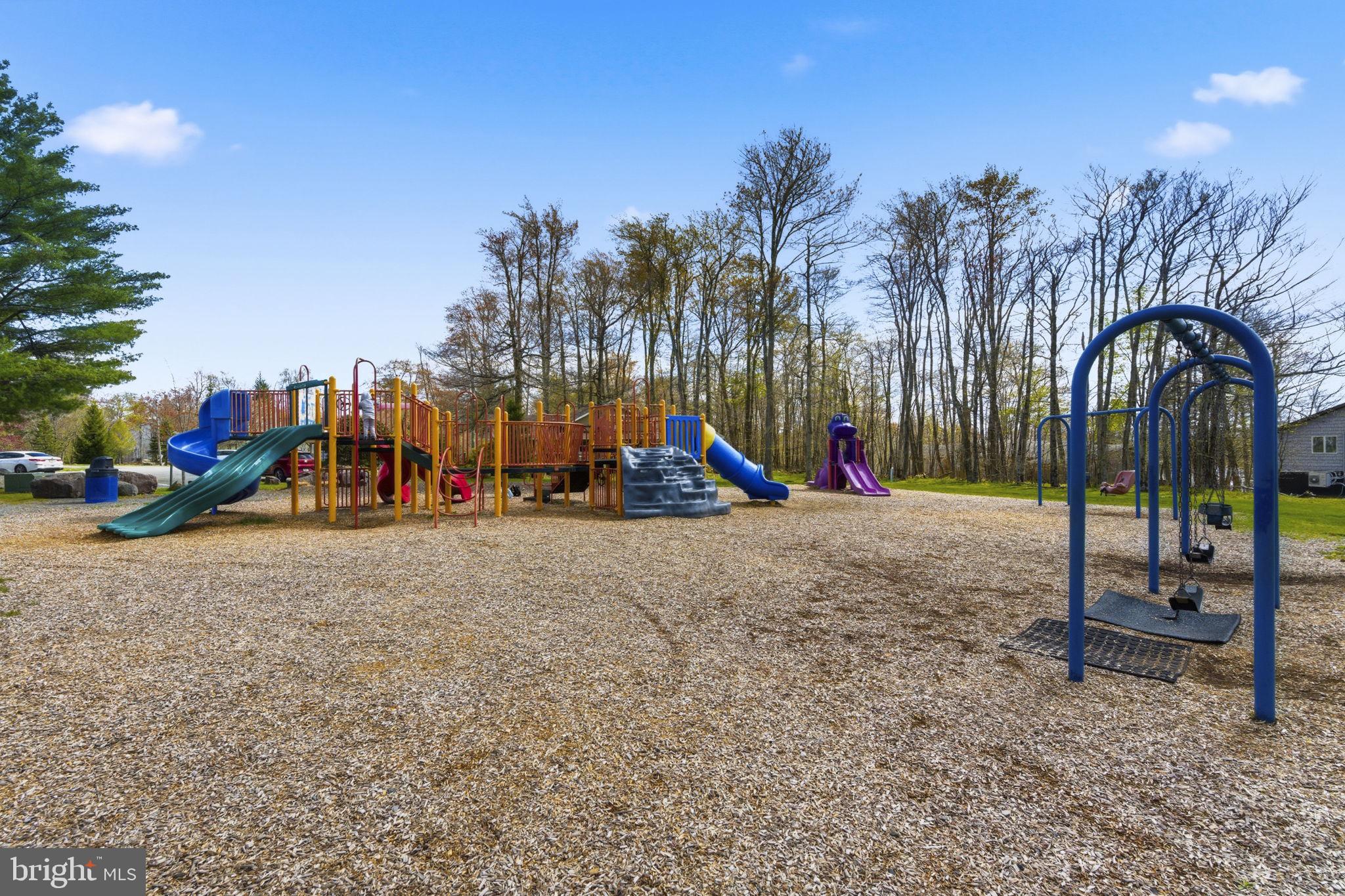 POCONO COUNTRY PLACE - Residential