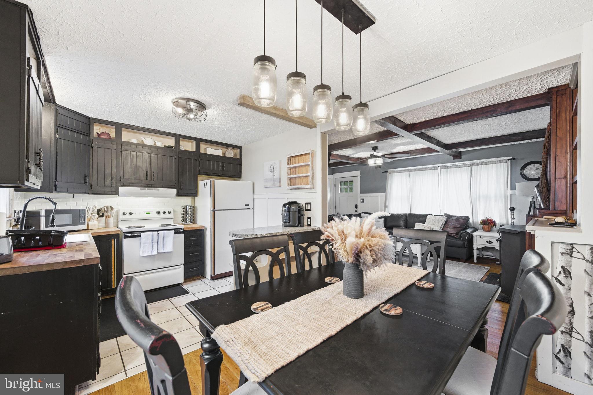 POCONO COUNTRY PLACE - Residential