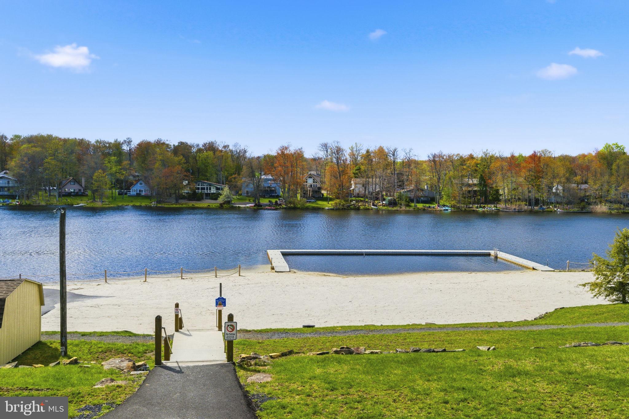 POCONO COUNTRY PLACE - Residential