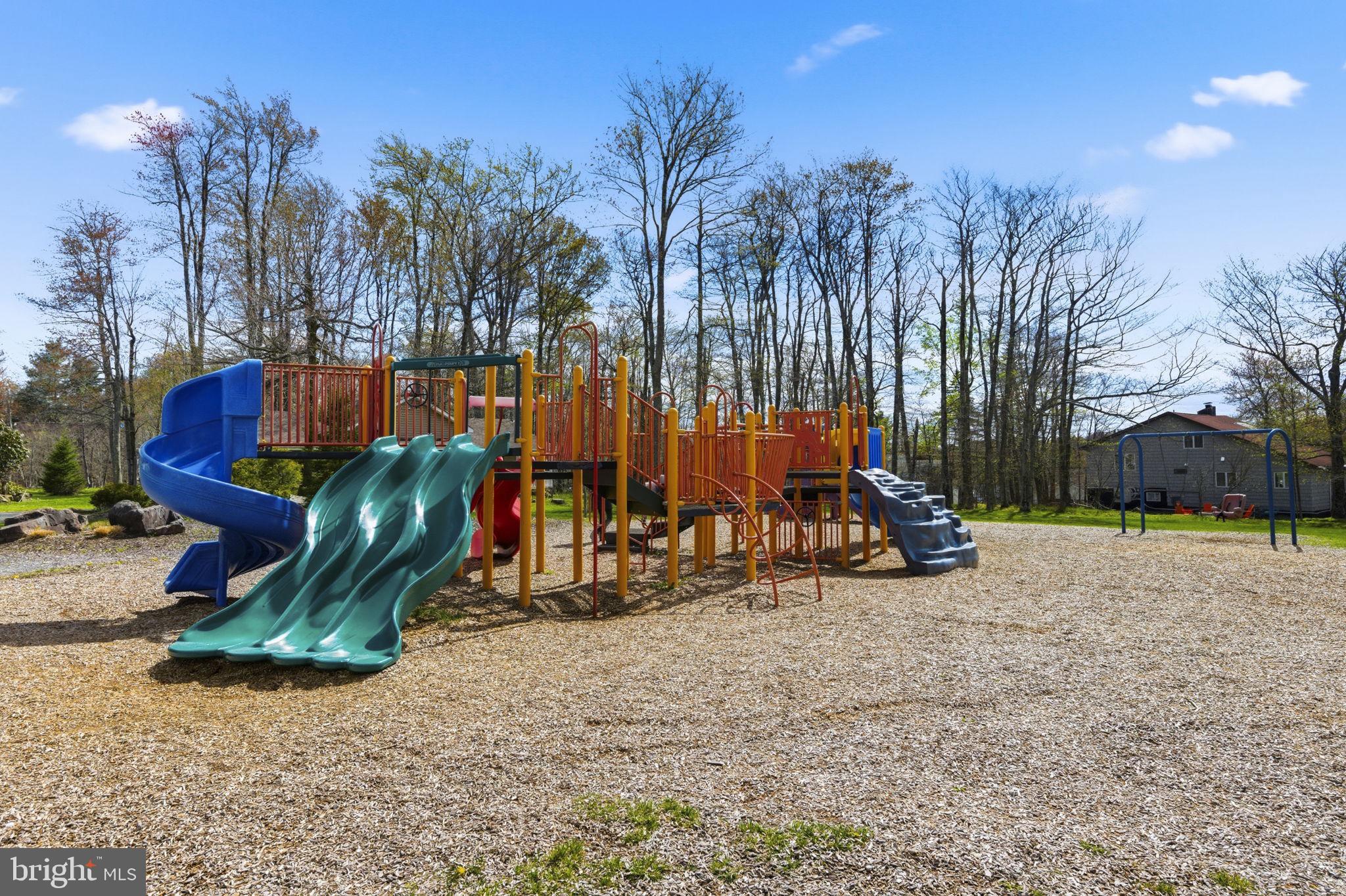 POCONO COUNTRY PLACE - Residential