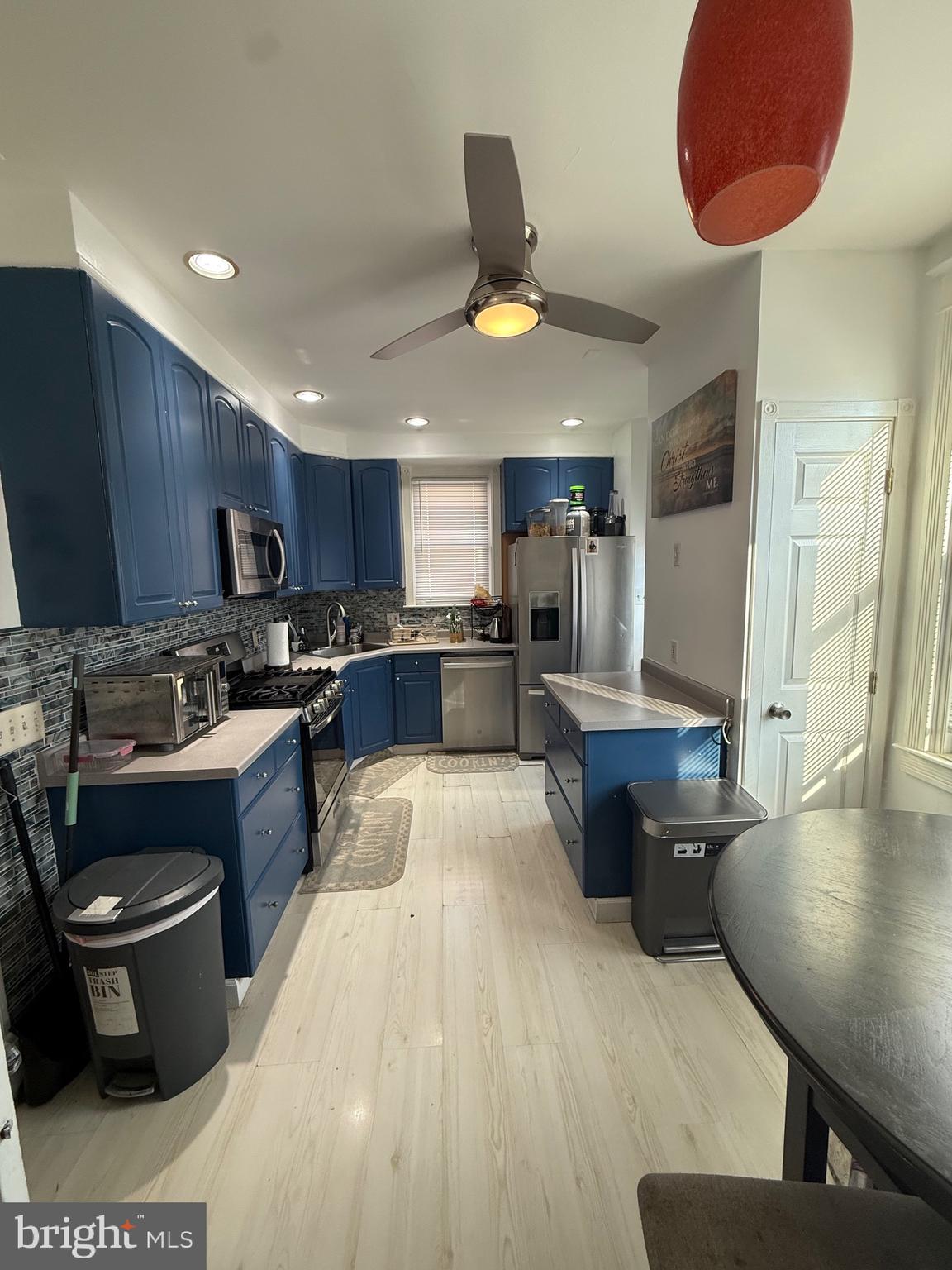 LANSDOWNE - Residential