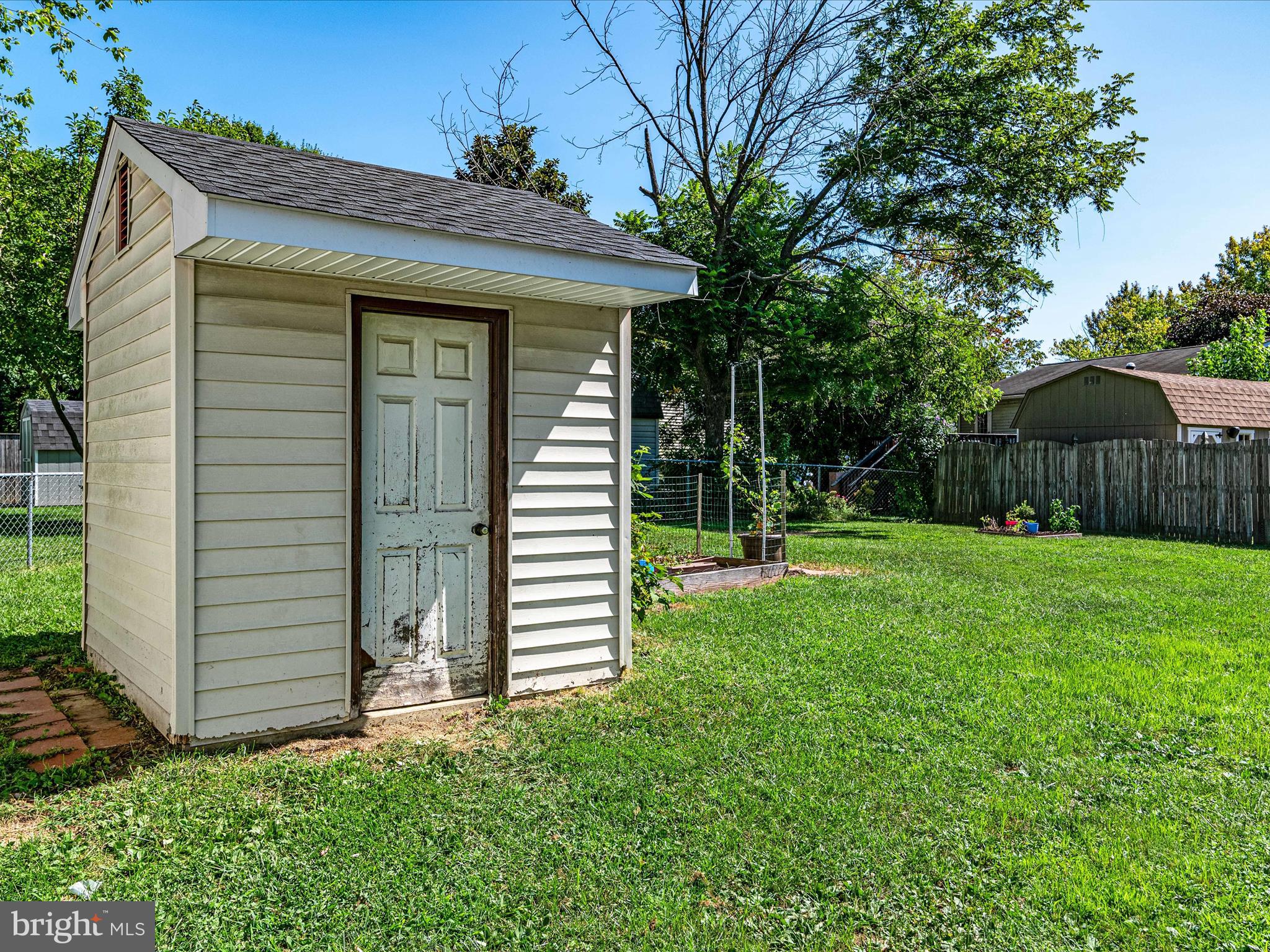 REVELL DOWNS - Residential