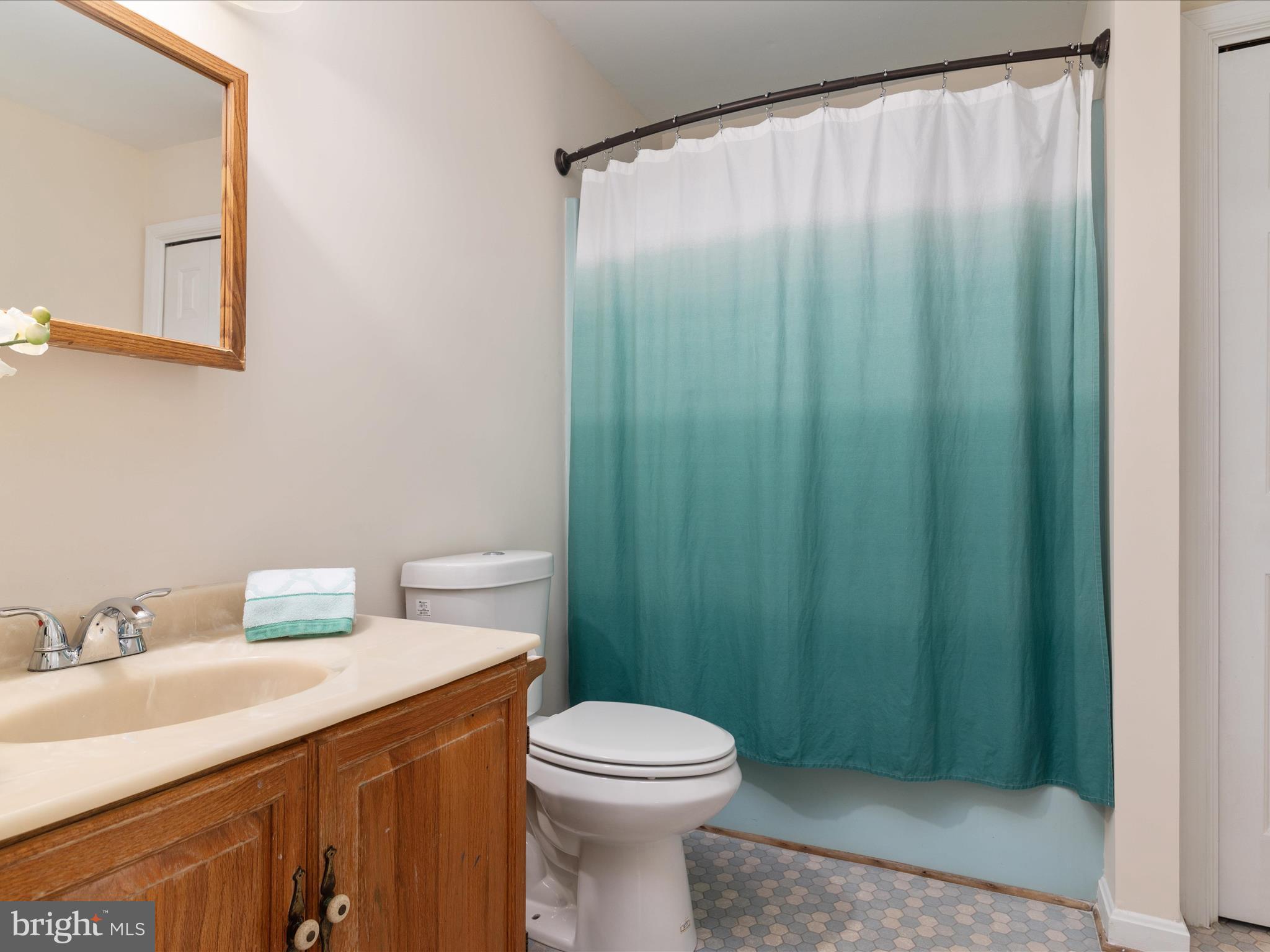 REVELL DOWNS - Residential