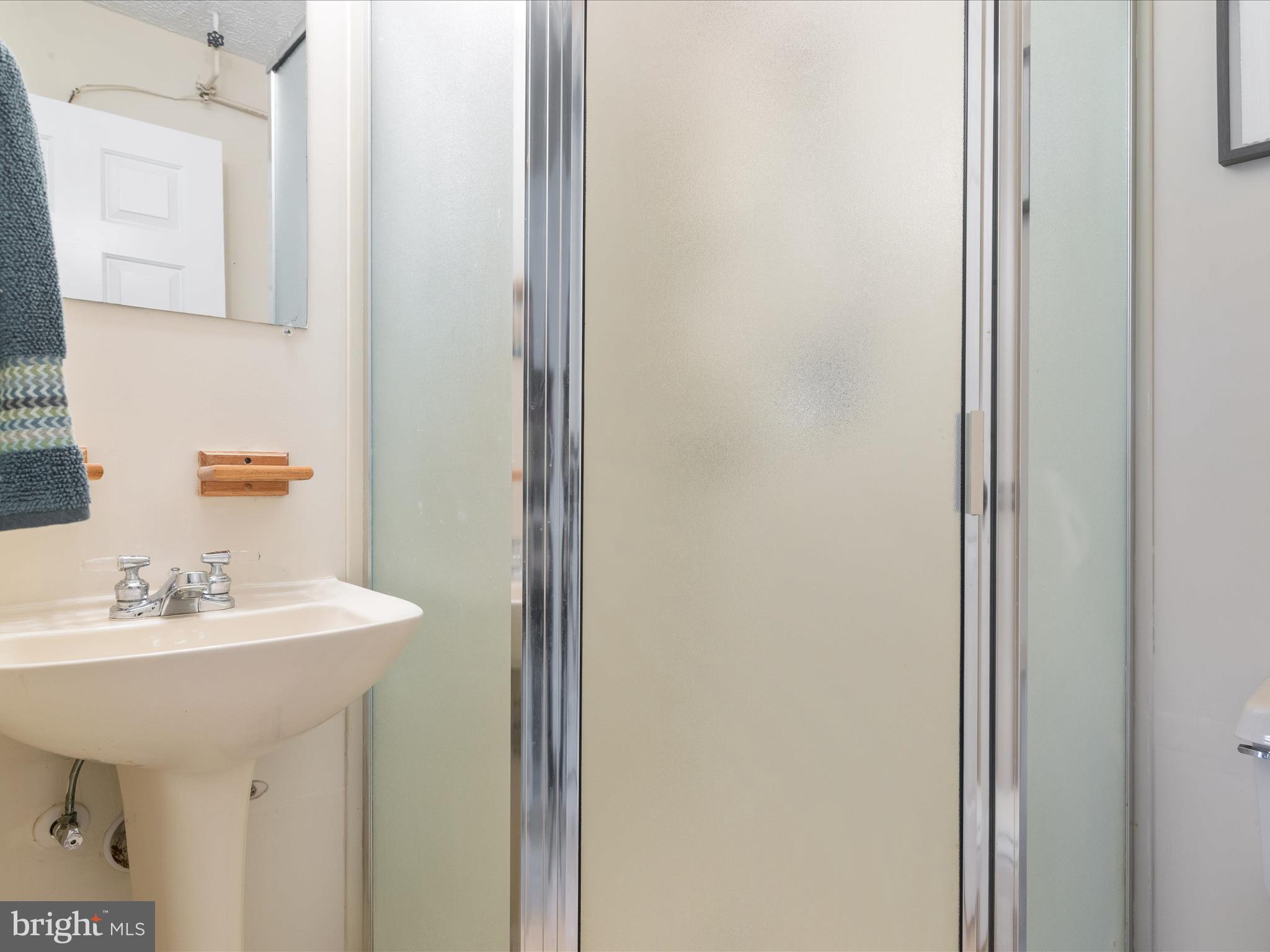 REVELL DOWNS - Residential