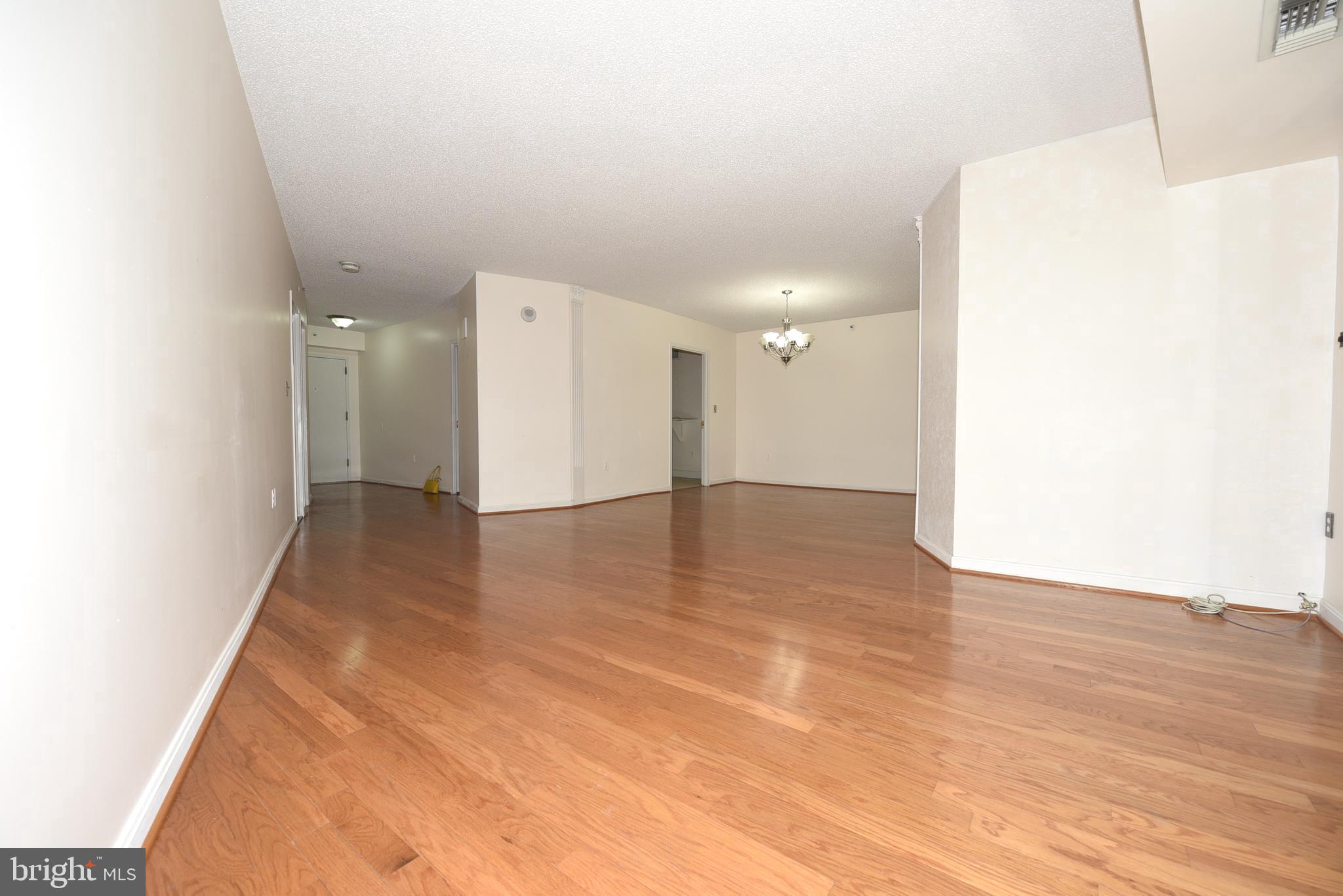 CRYSTAL GATEWAY - Residential Lease