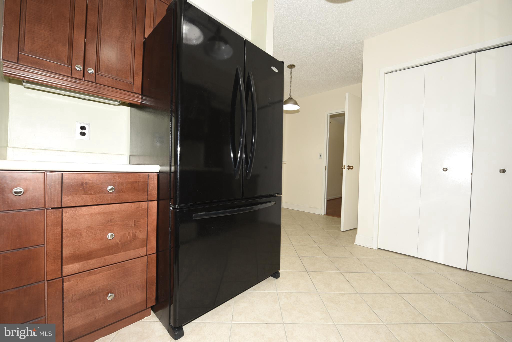 CRYSTAL GATEWAY - Residential Lease