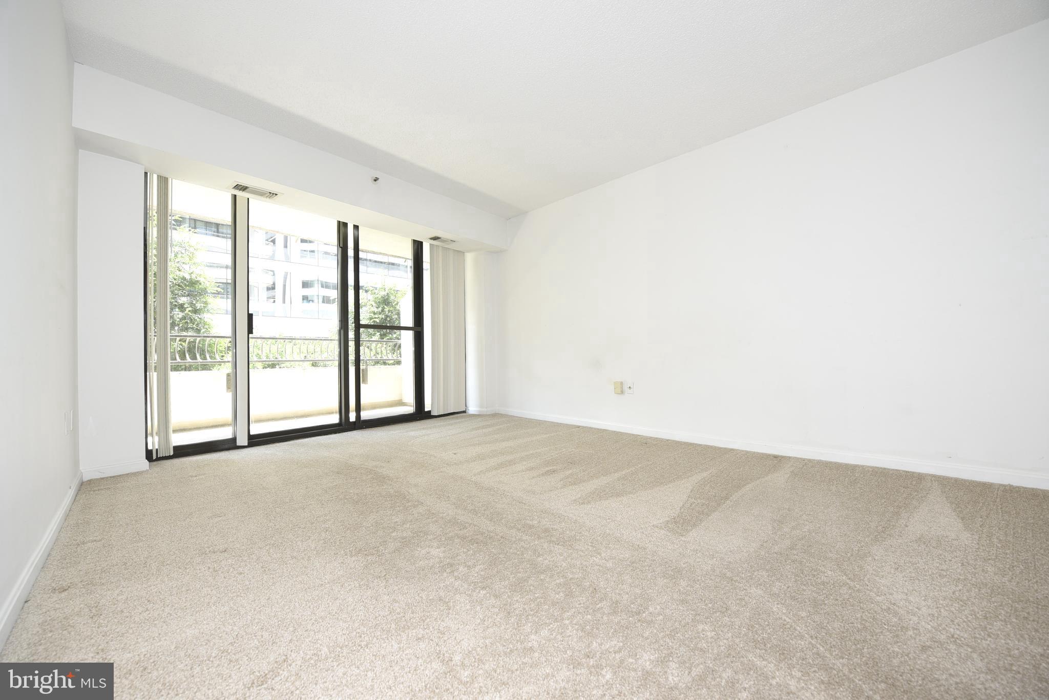 CRYSTAL GATEWAY - Residential Lease