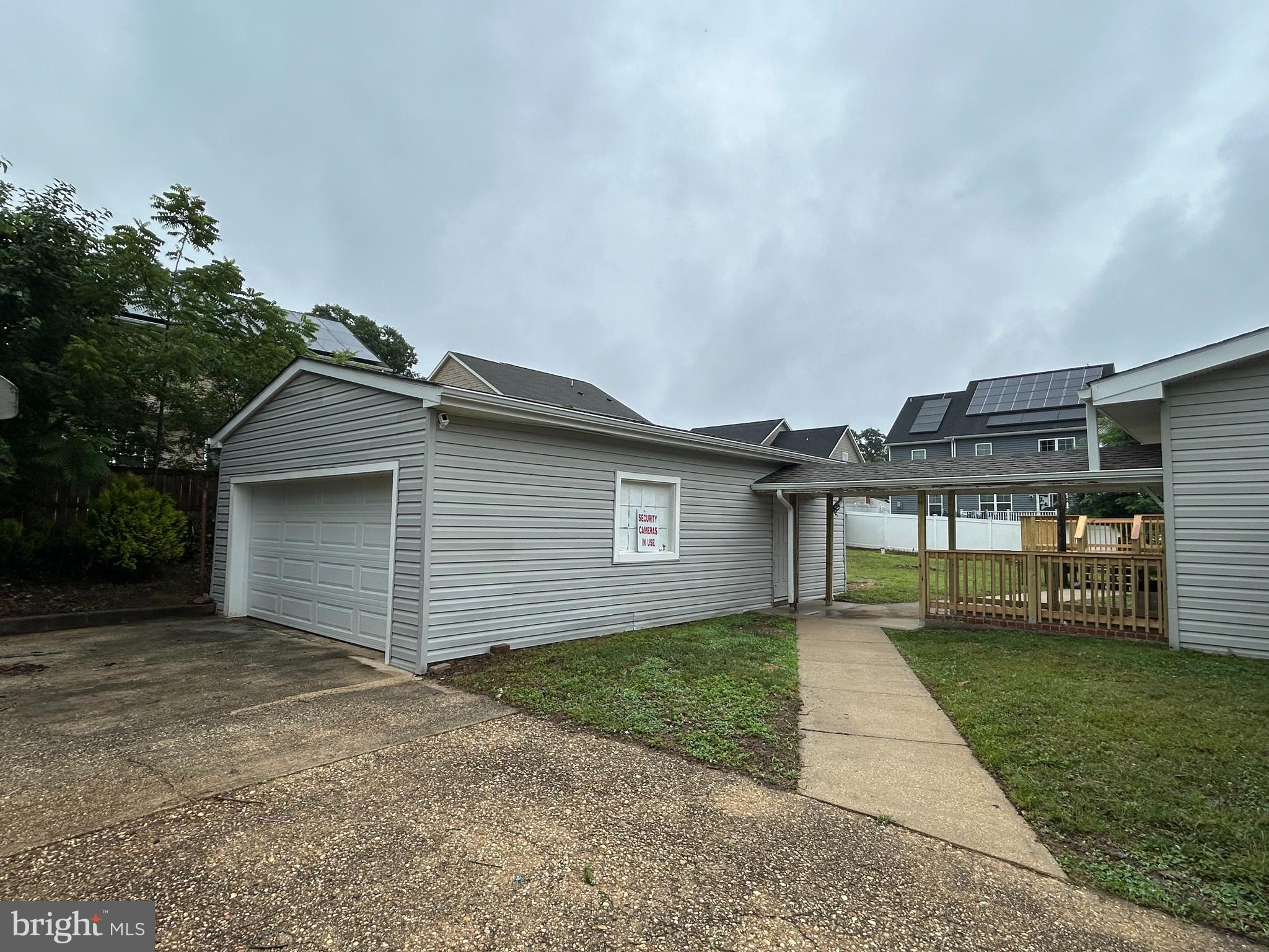 1635 RIVERDALE DRIVE
