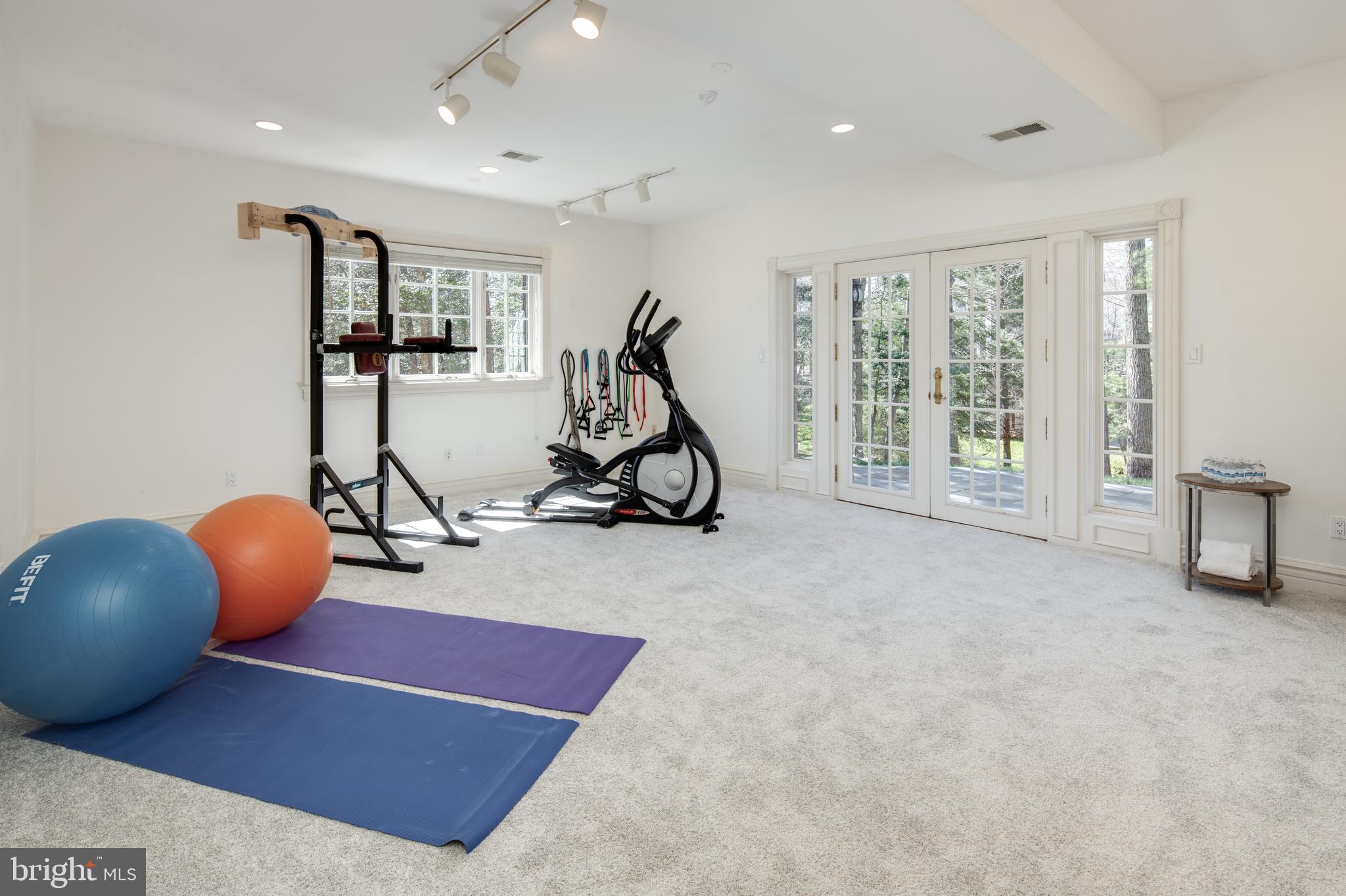 HANNAH HILLS - Residential