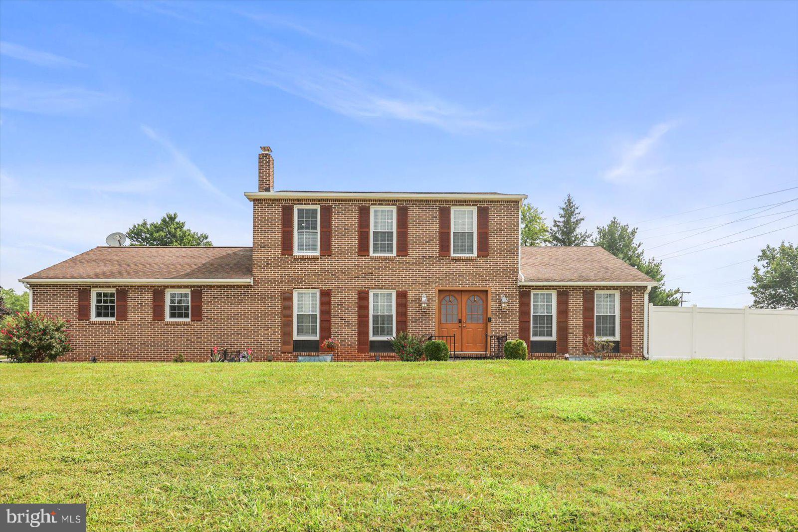 1601 RAINBOW CIRCLE