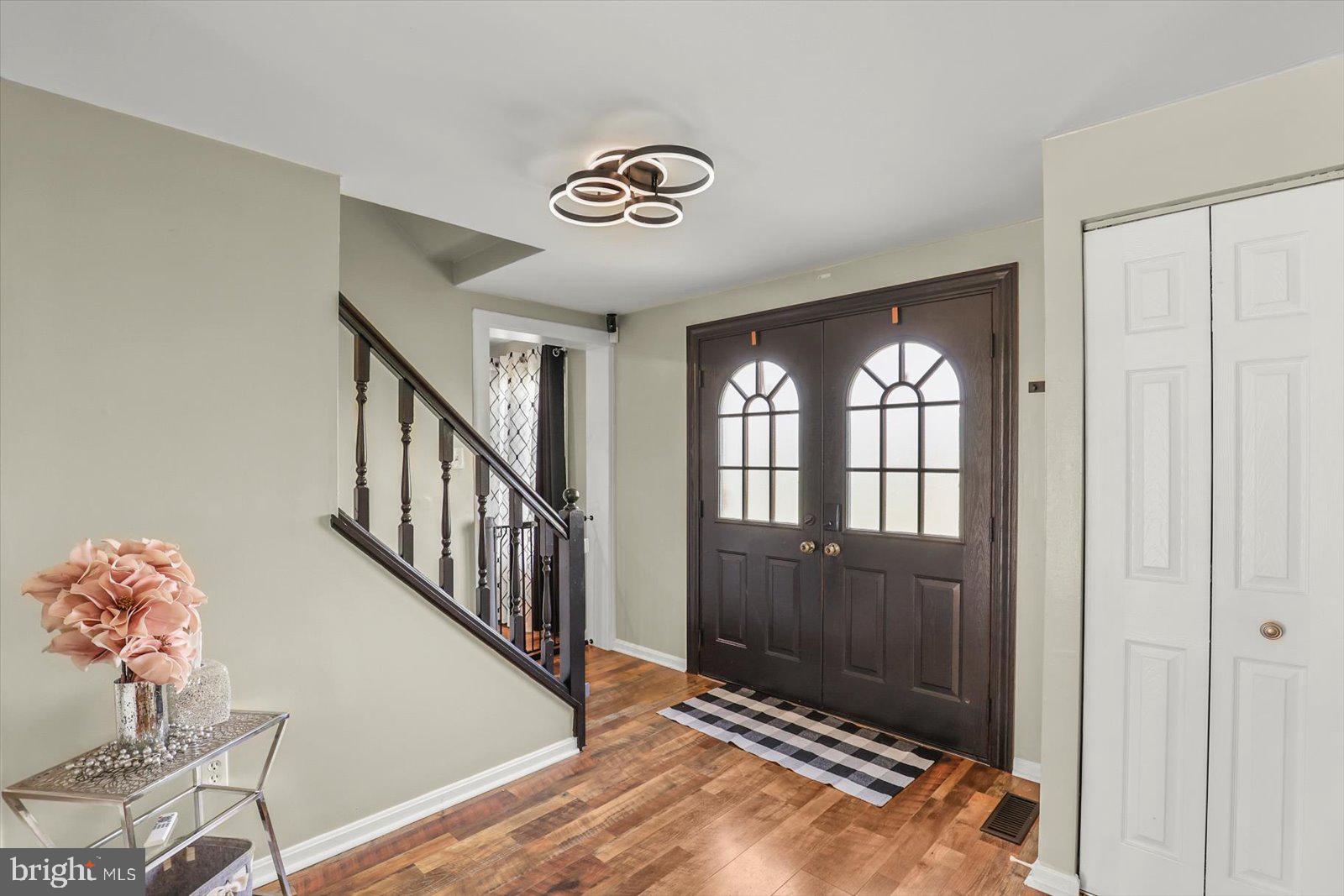 1601 RAINBOW CIRCLE