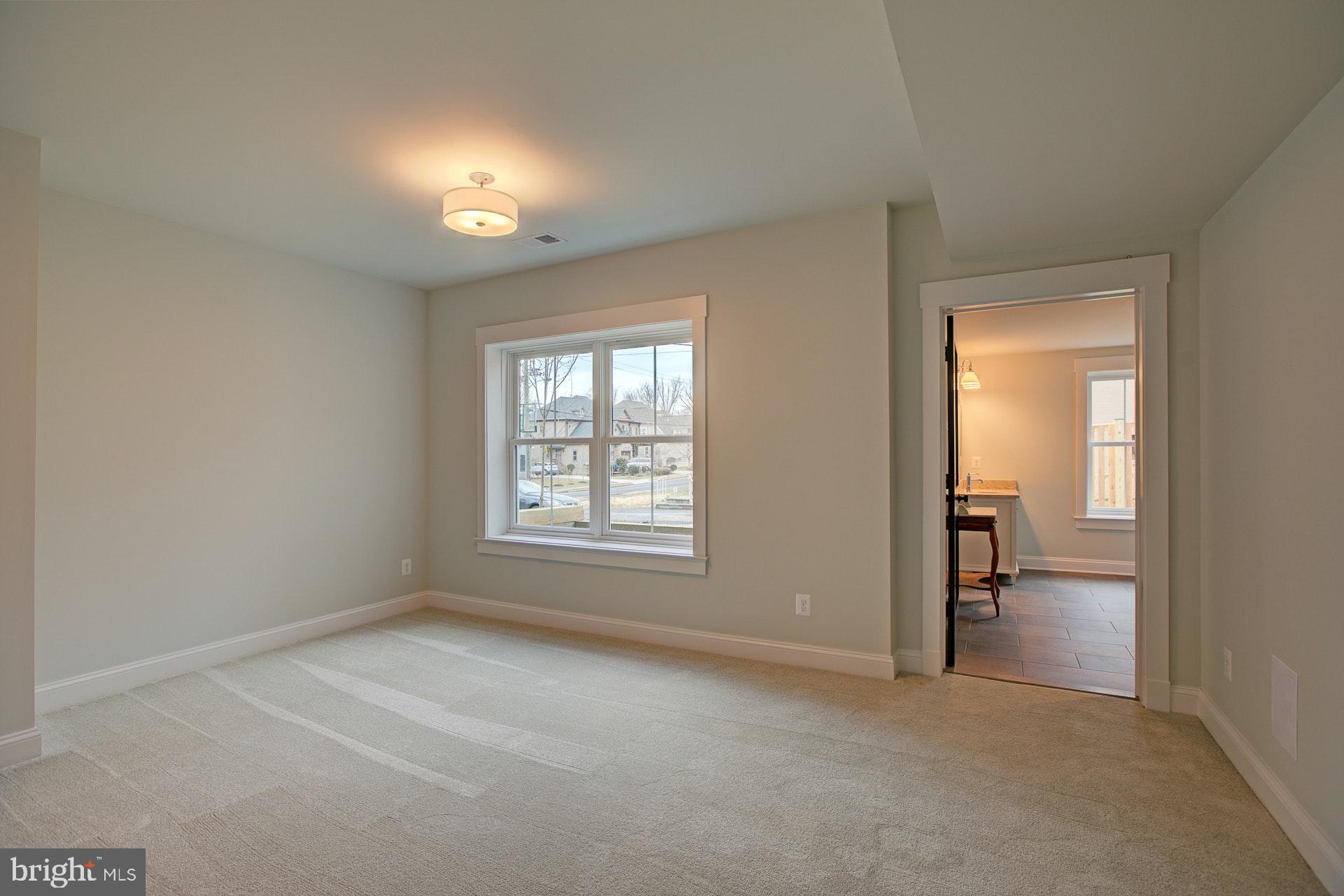 OLD DOMINION GARDENS - Residential