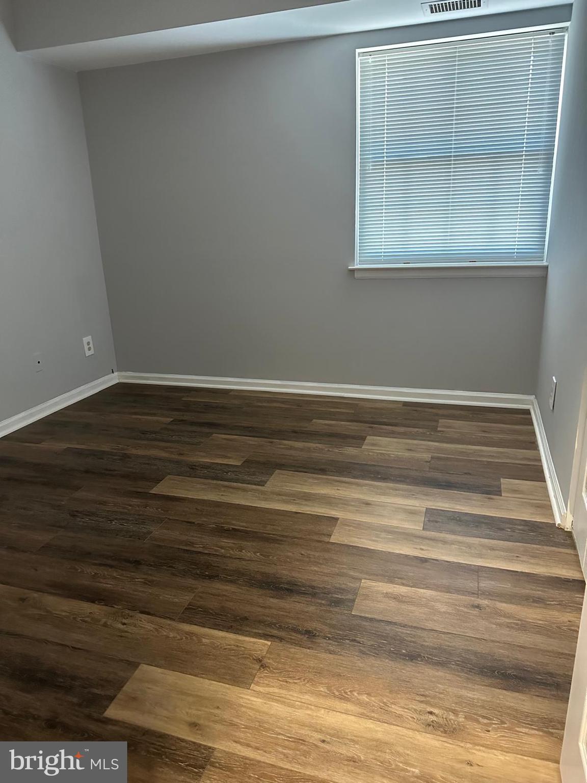 BURKE COVE - Residential Lease