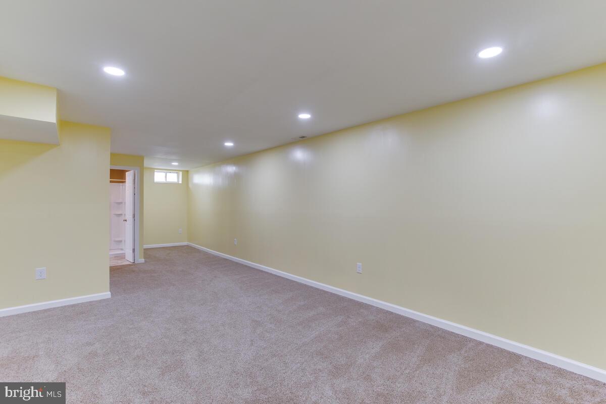 WEXFORD VILLAGE - Residential