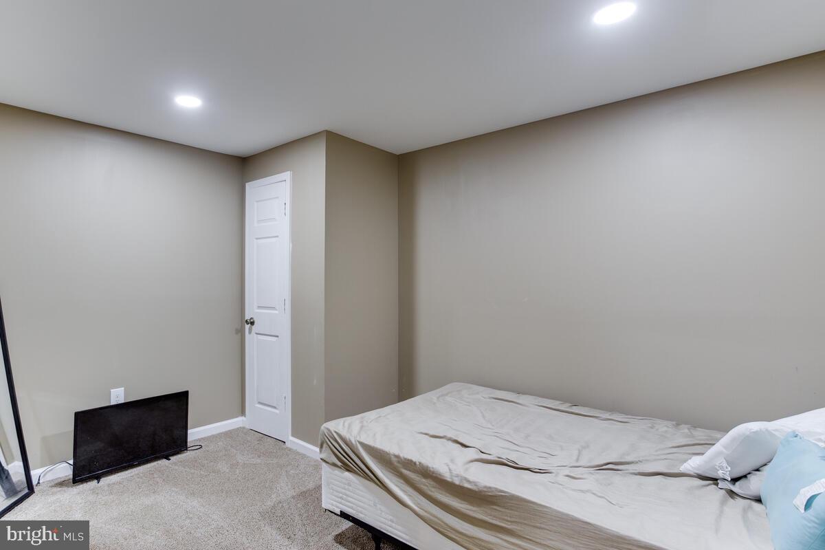 WEXFORD VILLAGE - Residential