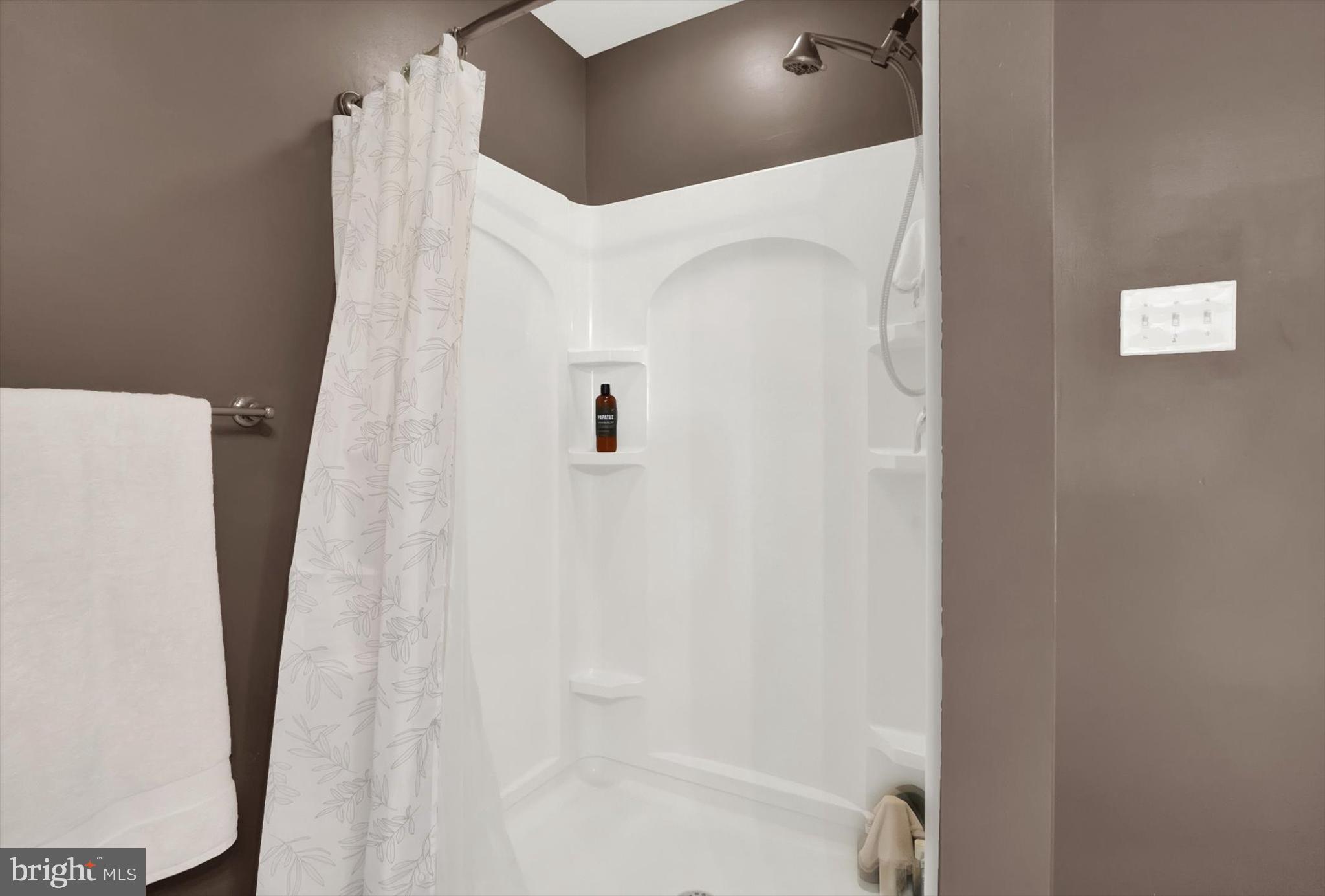 ARBOR MEWS - Residential