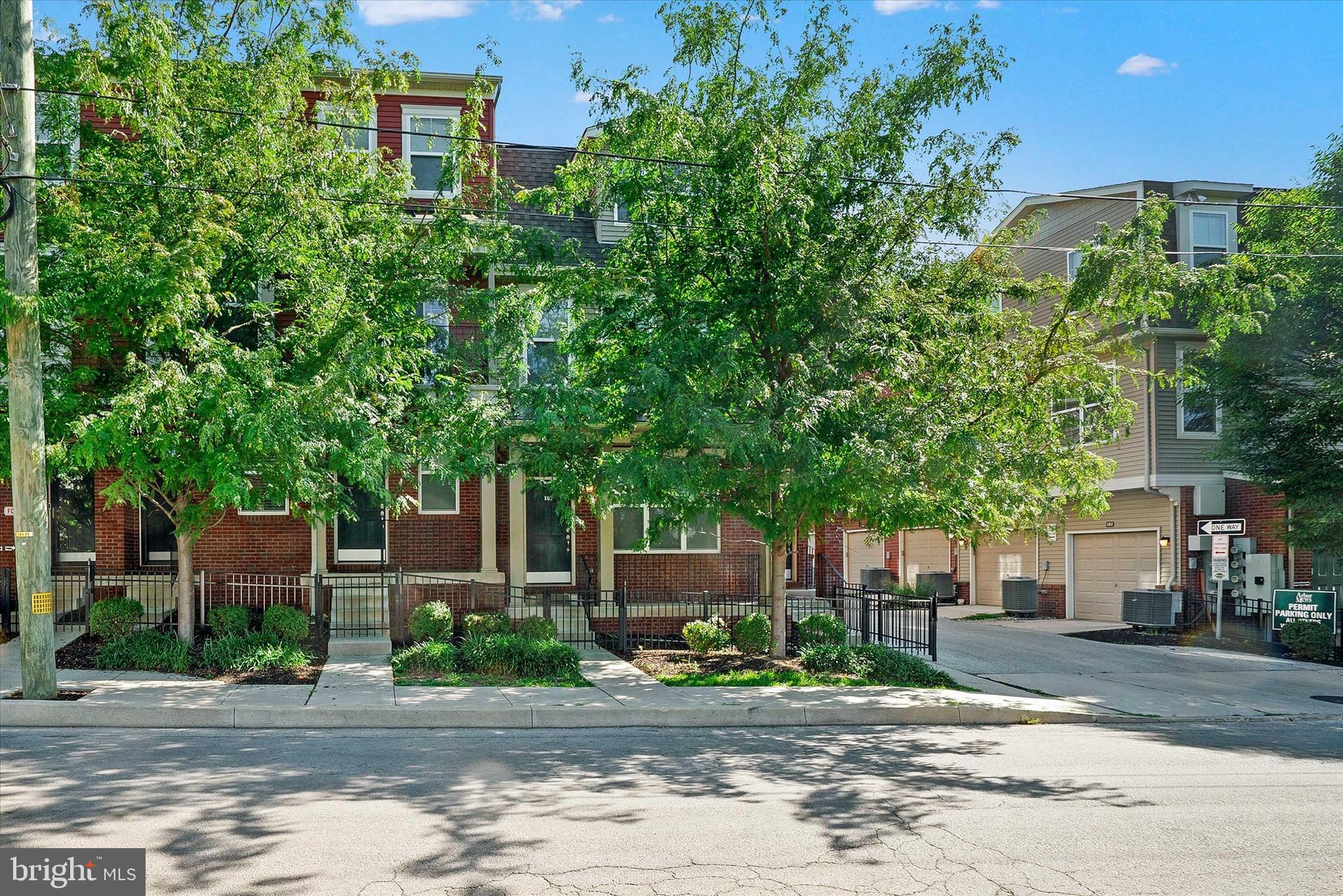 ARBOR MEWS - Residential