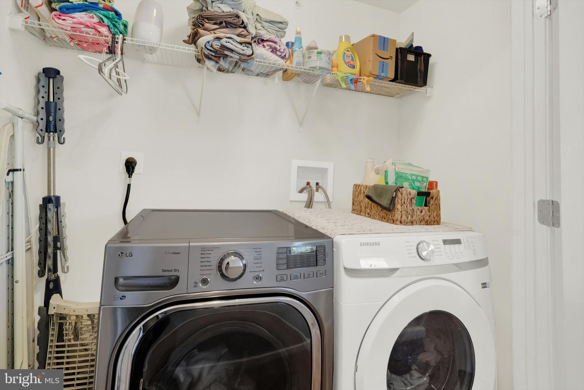 ARBOR MEWS - Residential