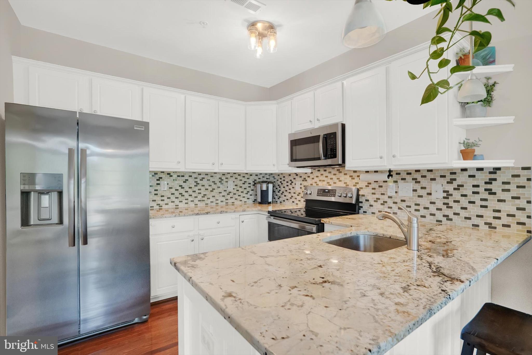 ARBOR MEWS - Residential