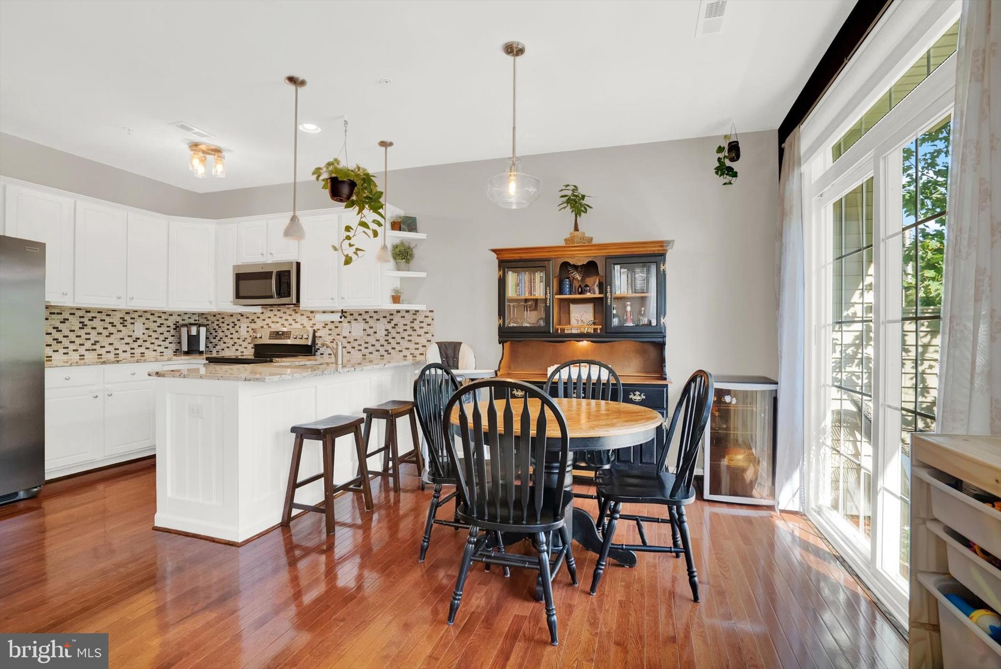 ARBOR MEWS - Residential