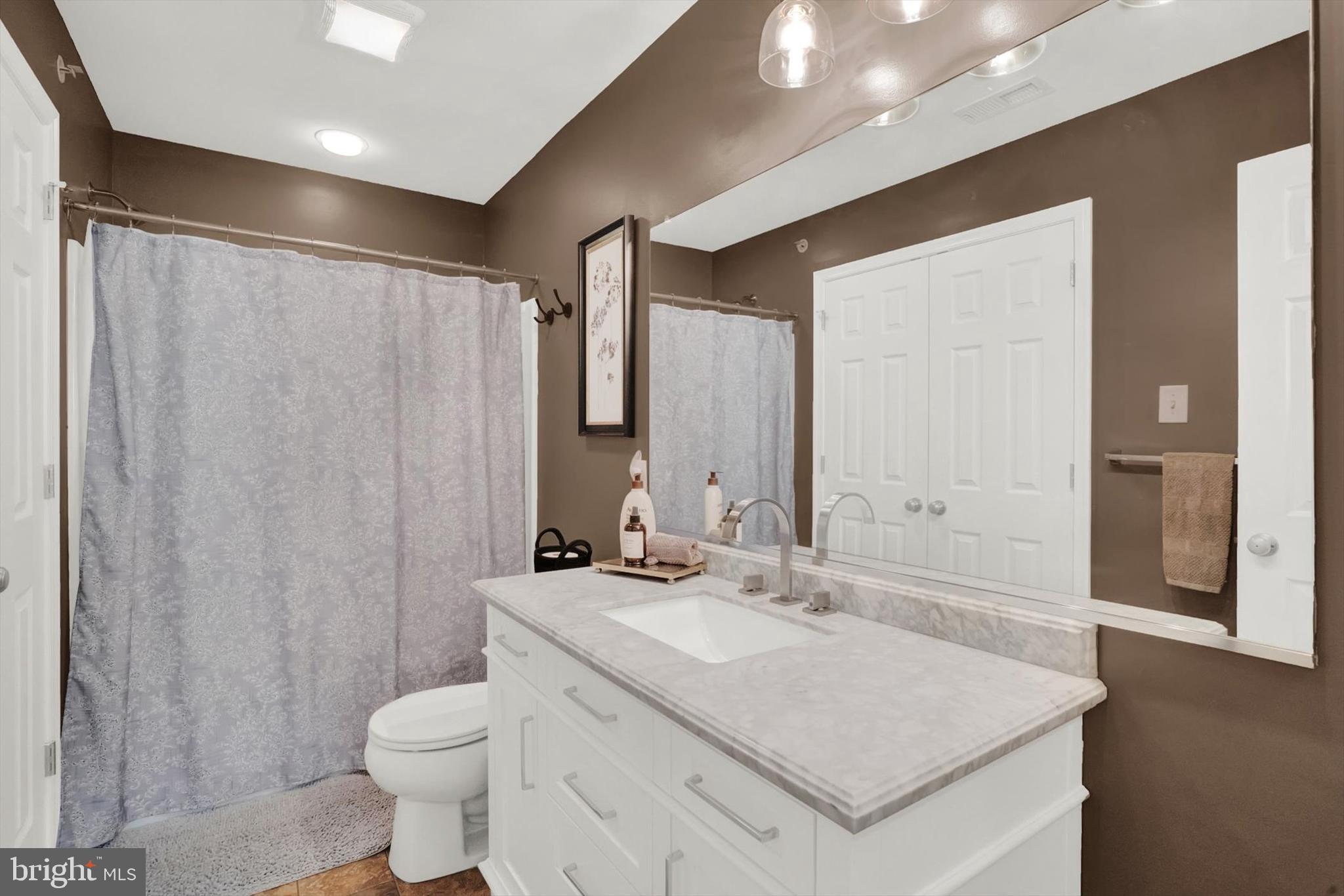 ARBOR MEWS - Residential