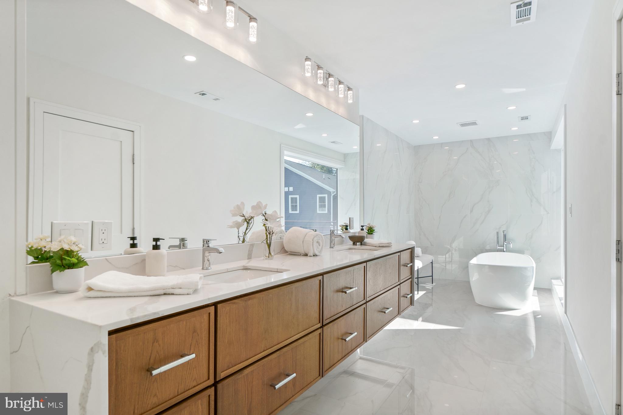 KENWOOD PARK - Residential