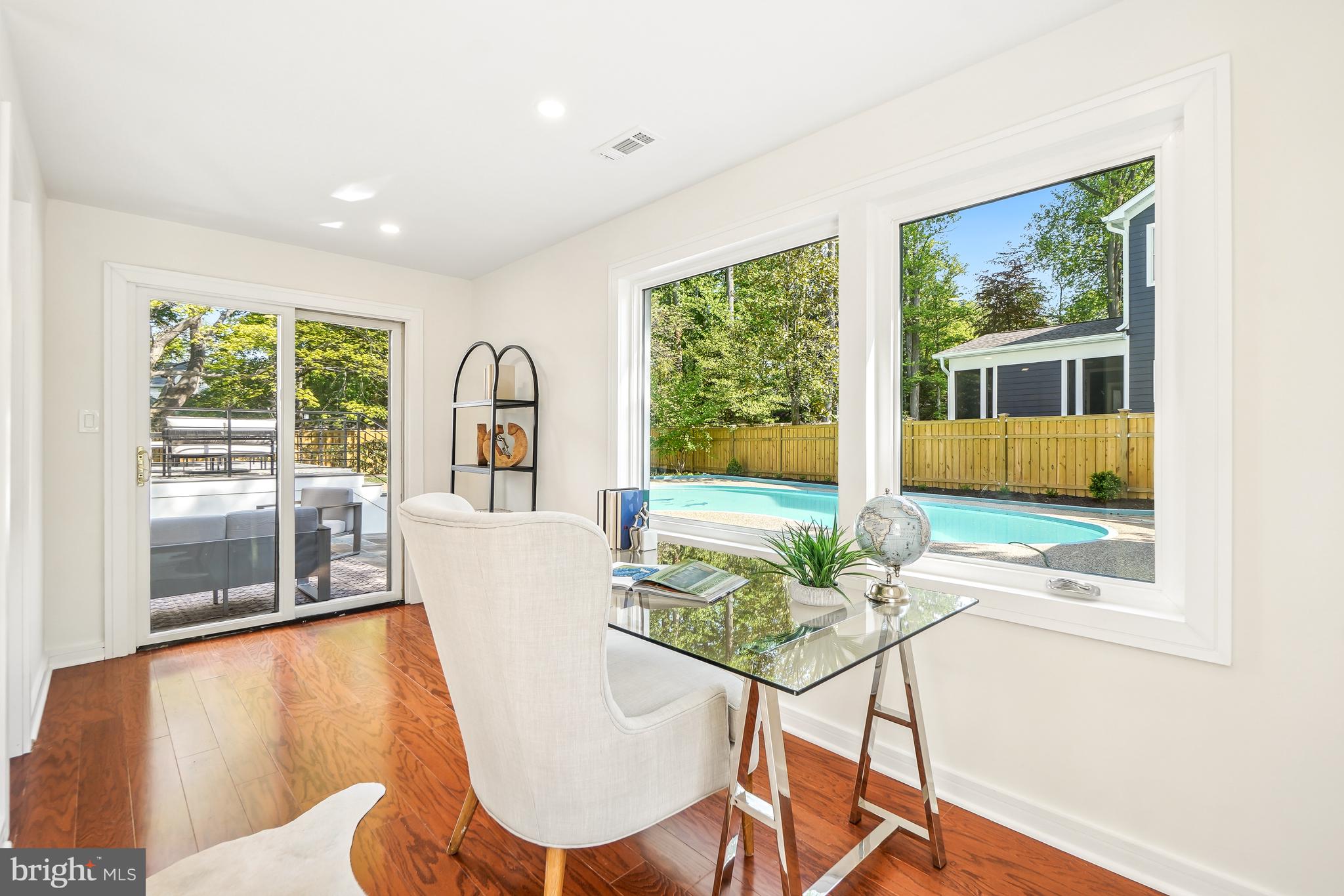 KENWOOD PARK - Residential