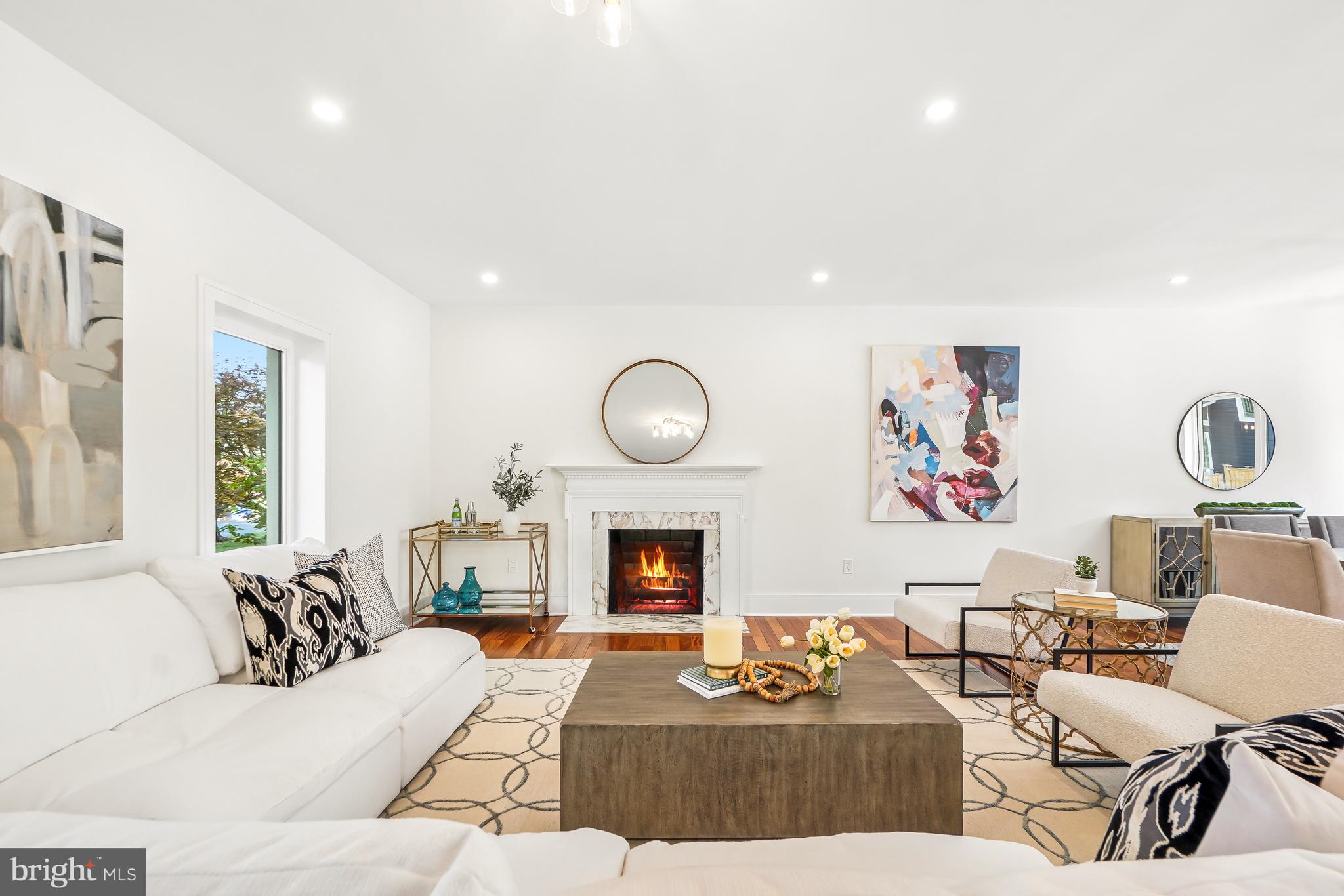 KENWOOD PARK - Residential