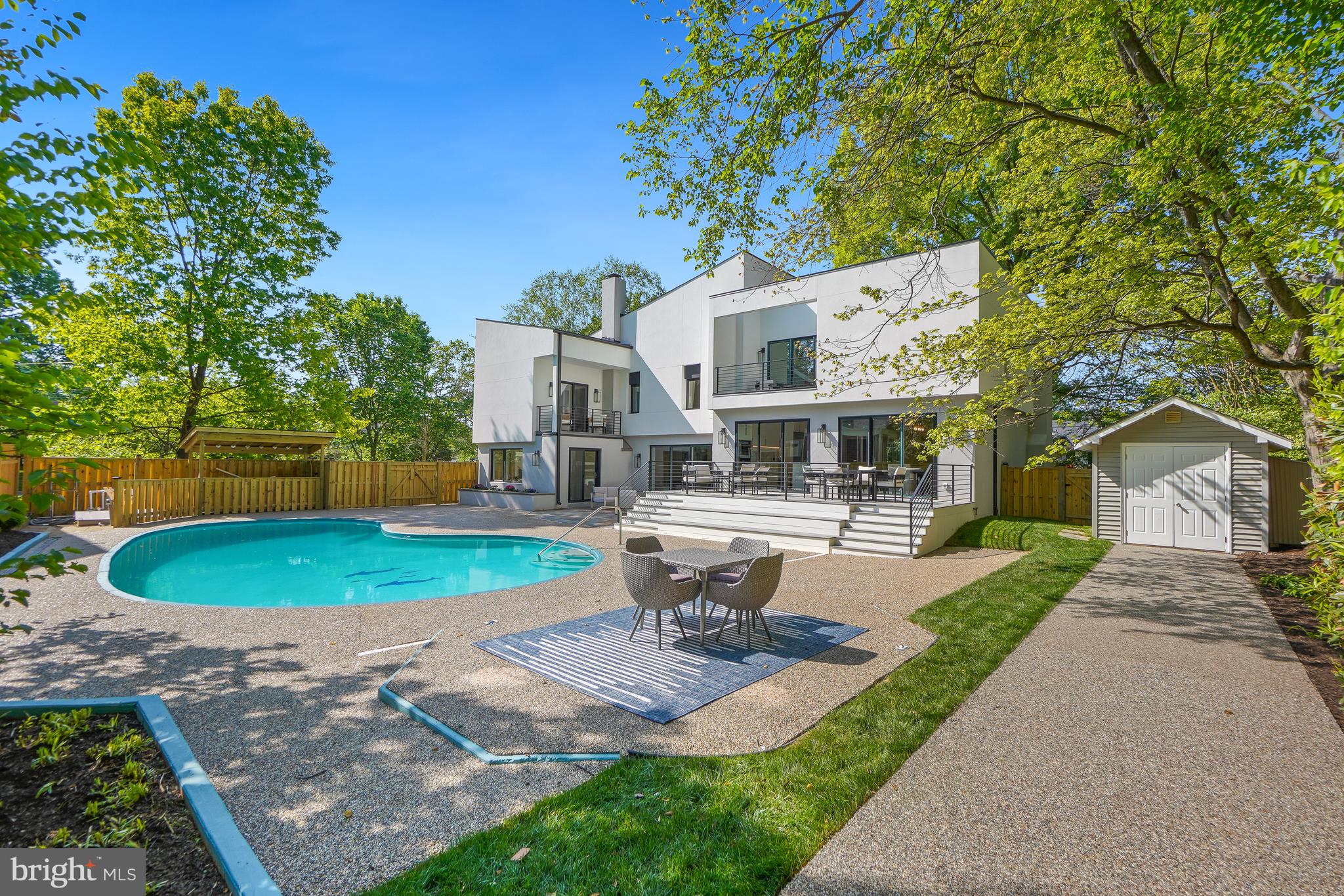 KENWOOD PARK - Residential