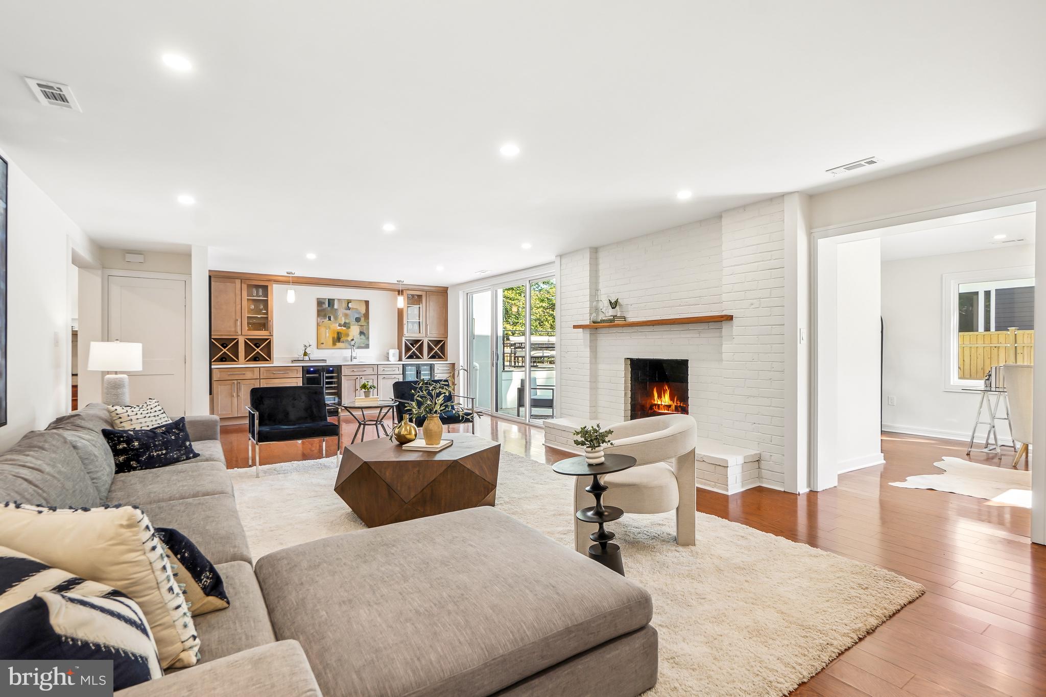 KENWOOD PARK - Residential