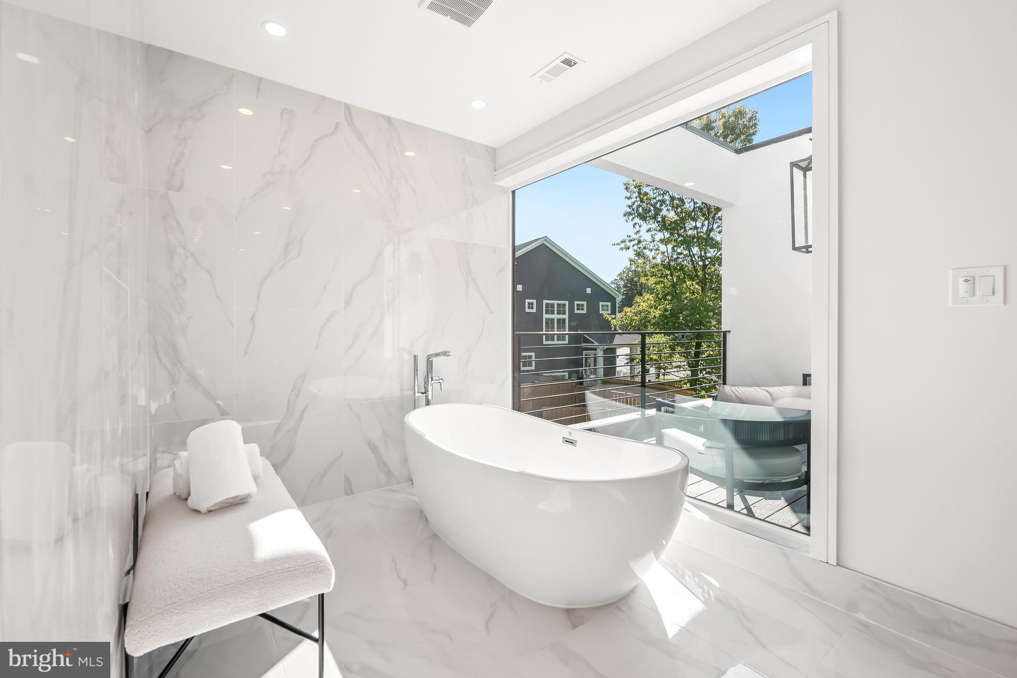 KENWOOD PARK - Residential