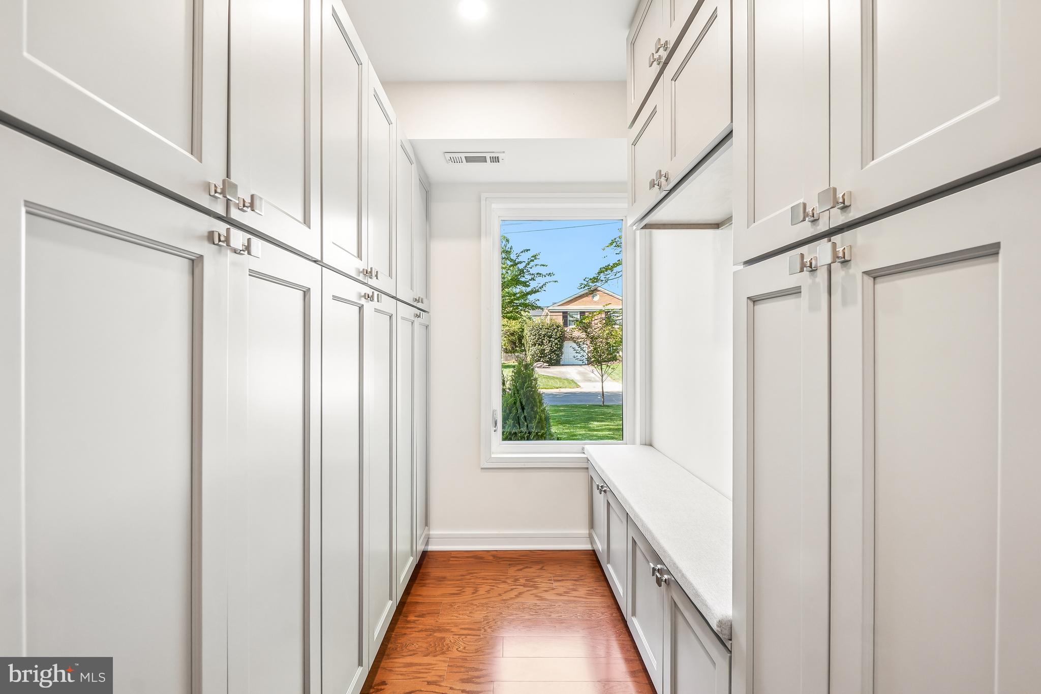KENWOOD PARK - Residential