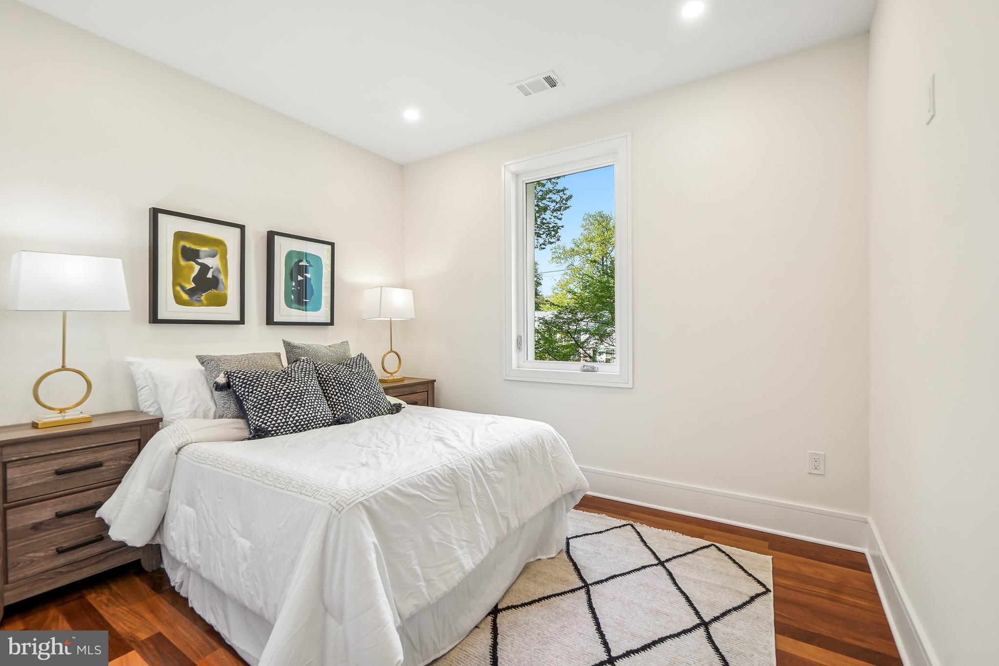 KENWOOD PARK - Residential