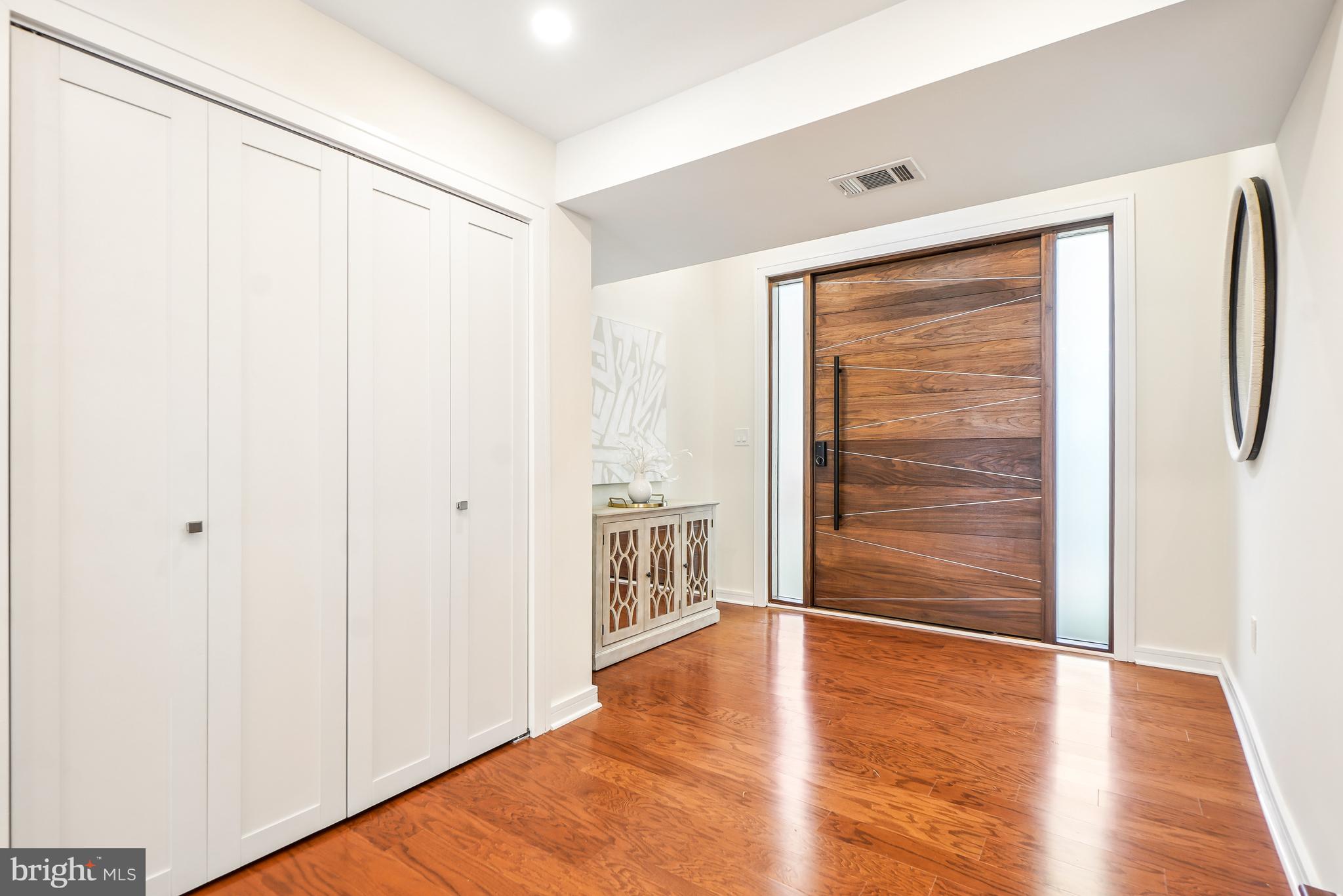 KENWOOD PARK - Residential