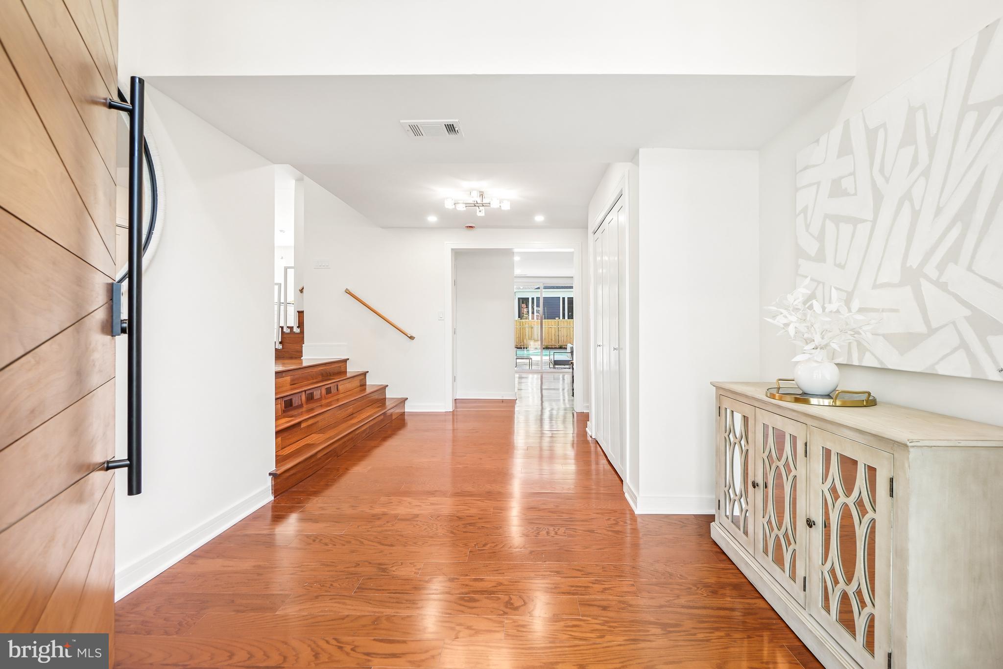 KENWOOD PARK - Residential