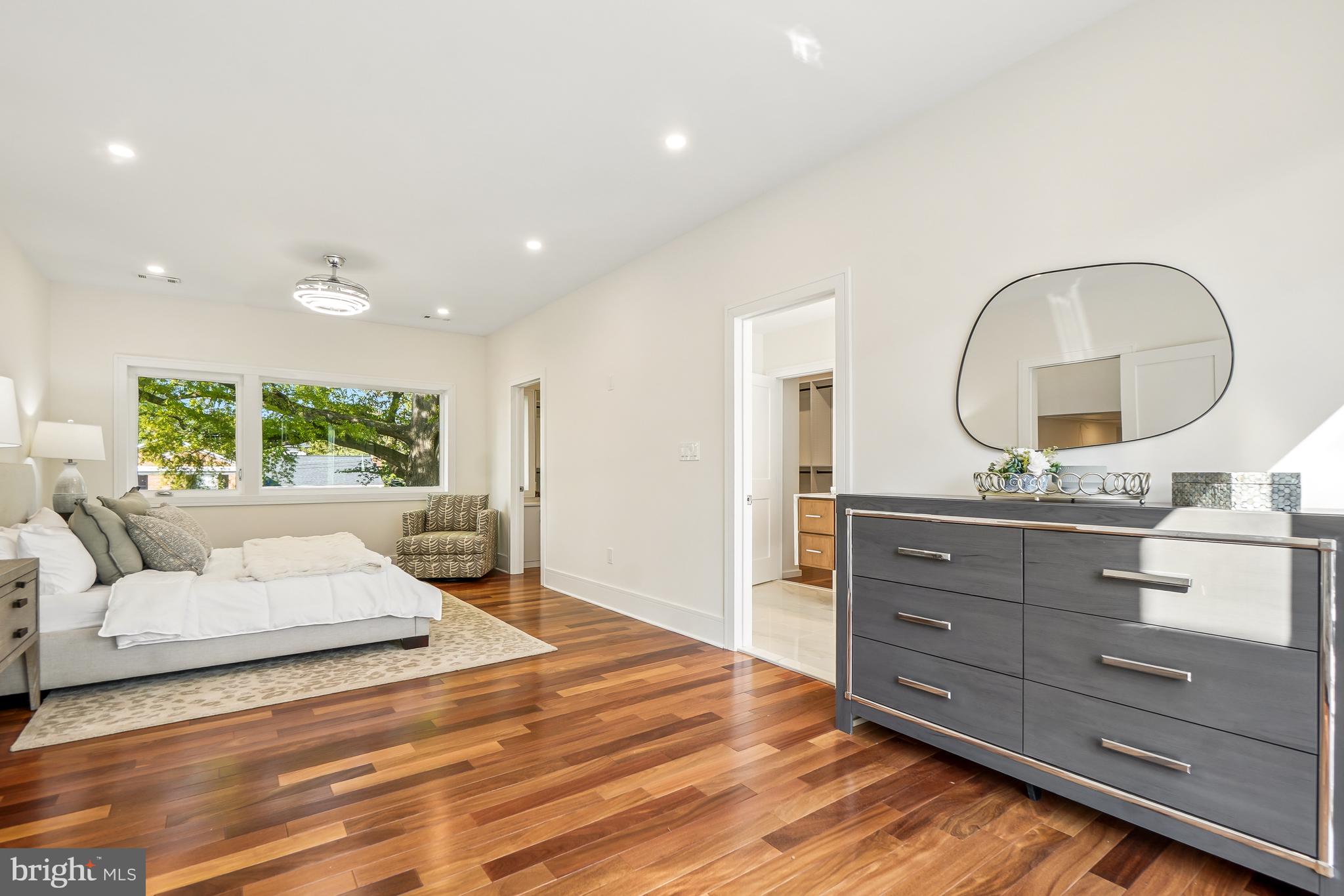 KENWOOD PARK - Residential