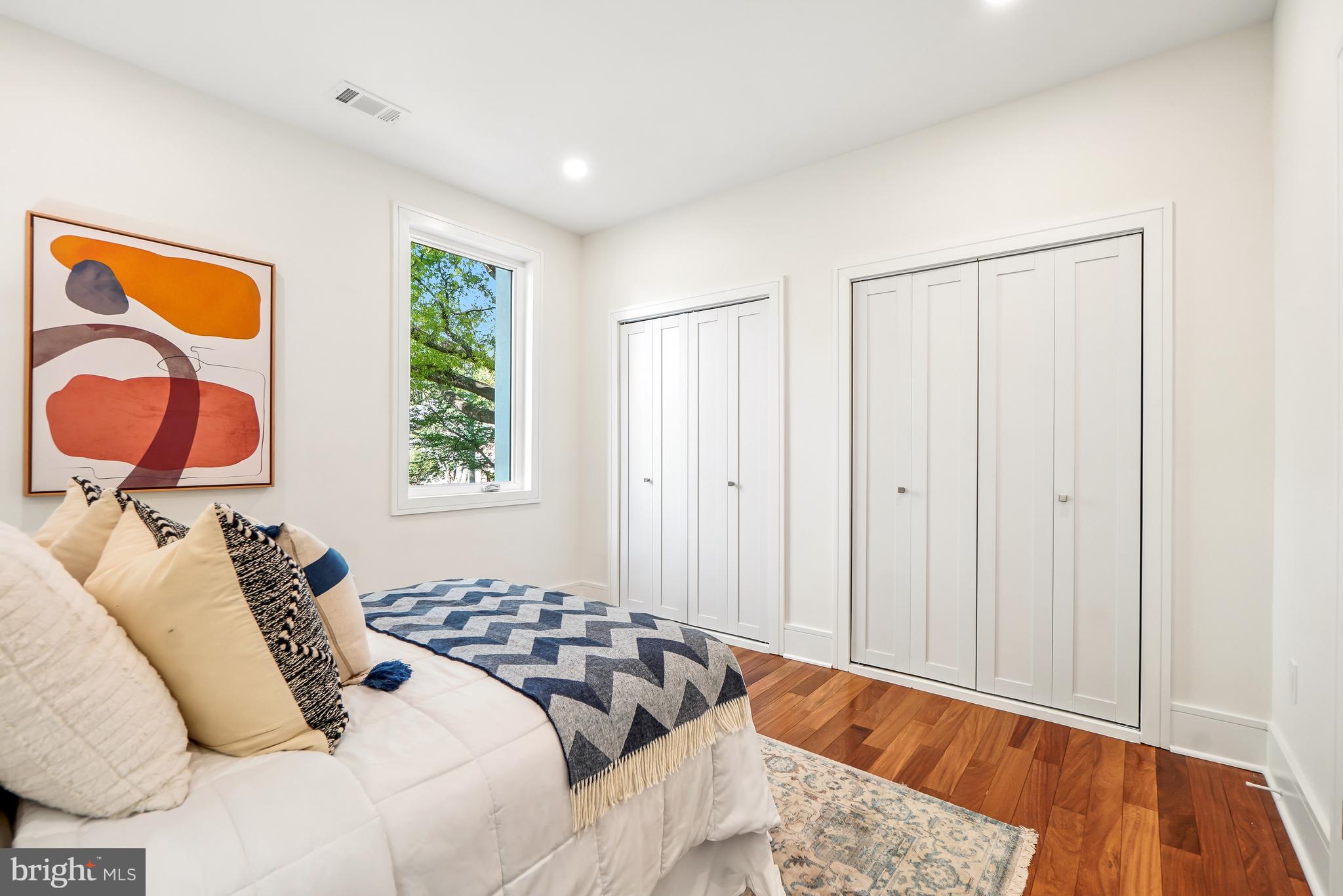 KENWOOD PARK - Residential